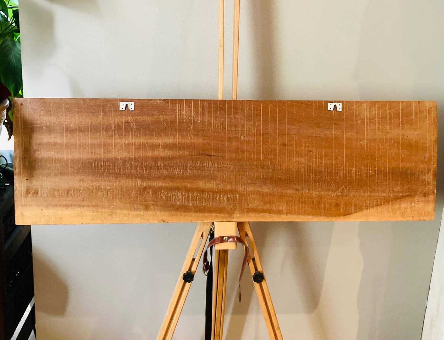 Bas relief African Art 20th century solid wood panel carved with Warriors