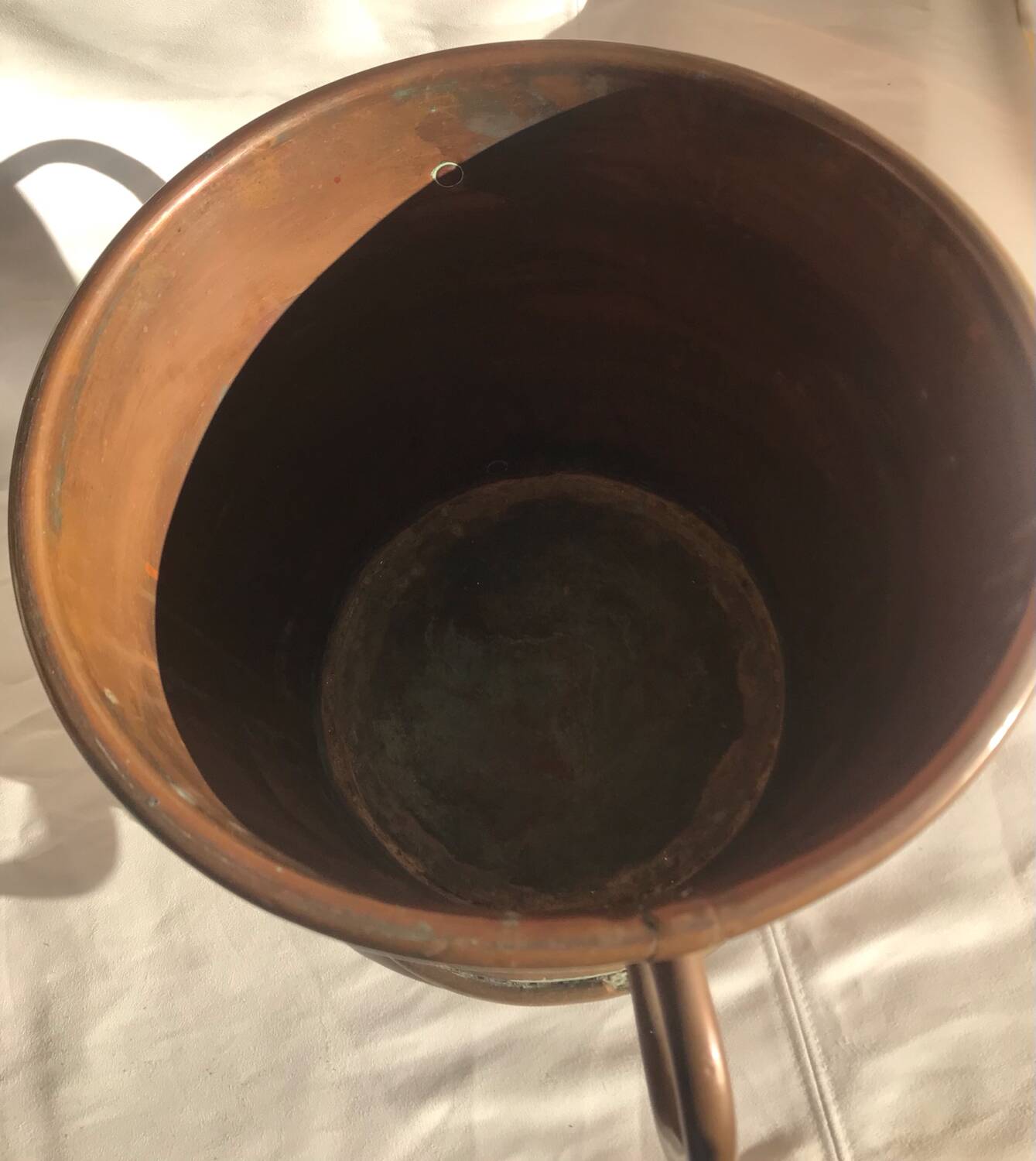 Copper plant pot with side handles