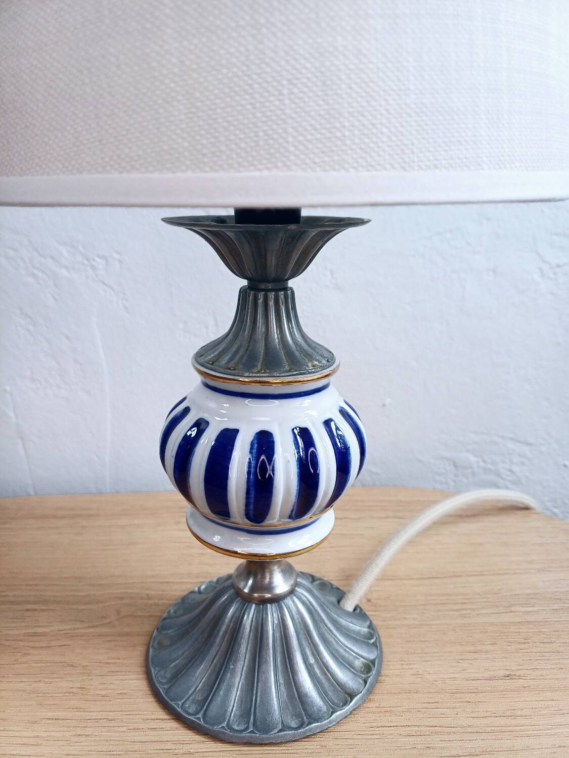 Pair of French Vintage Nightstand Lamps – Hand-Painted Porcelain & Pewter