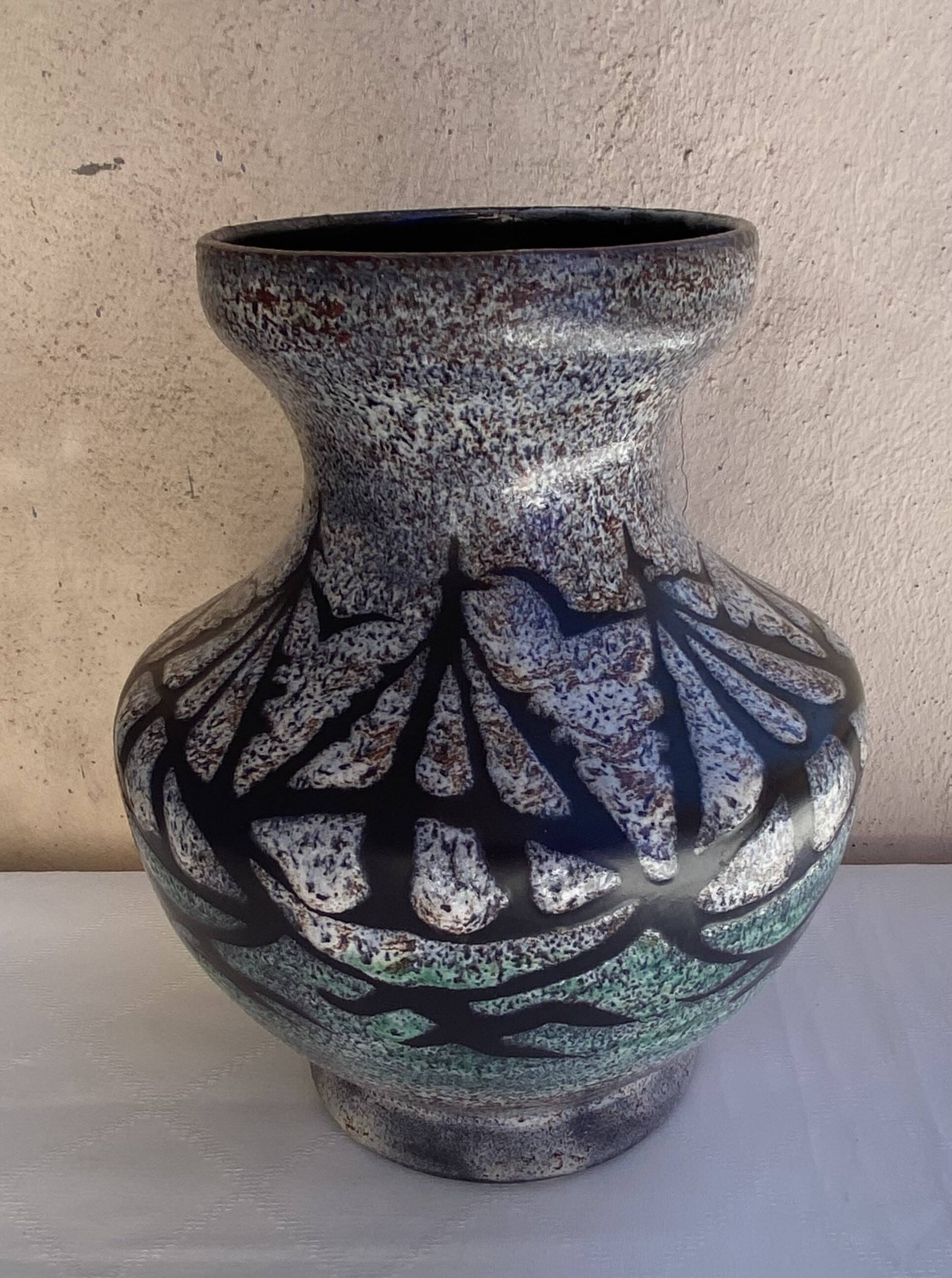 Saint Clement ceramic vase