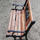 Bench in cast iron and wood