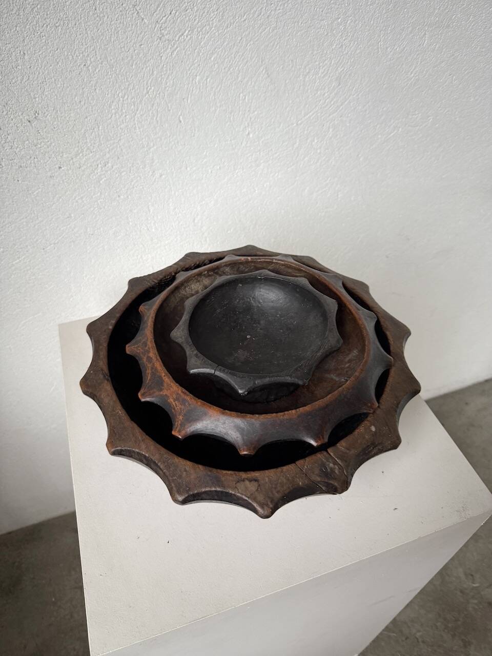 Brutalist wooden dishes, Savoyard popular art.
