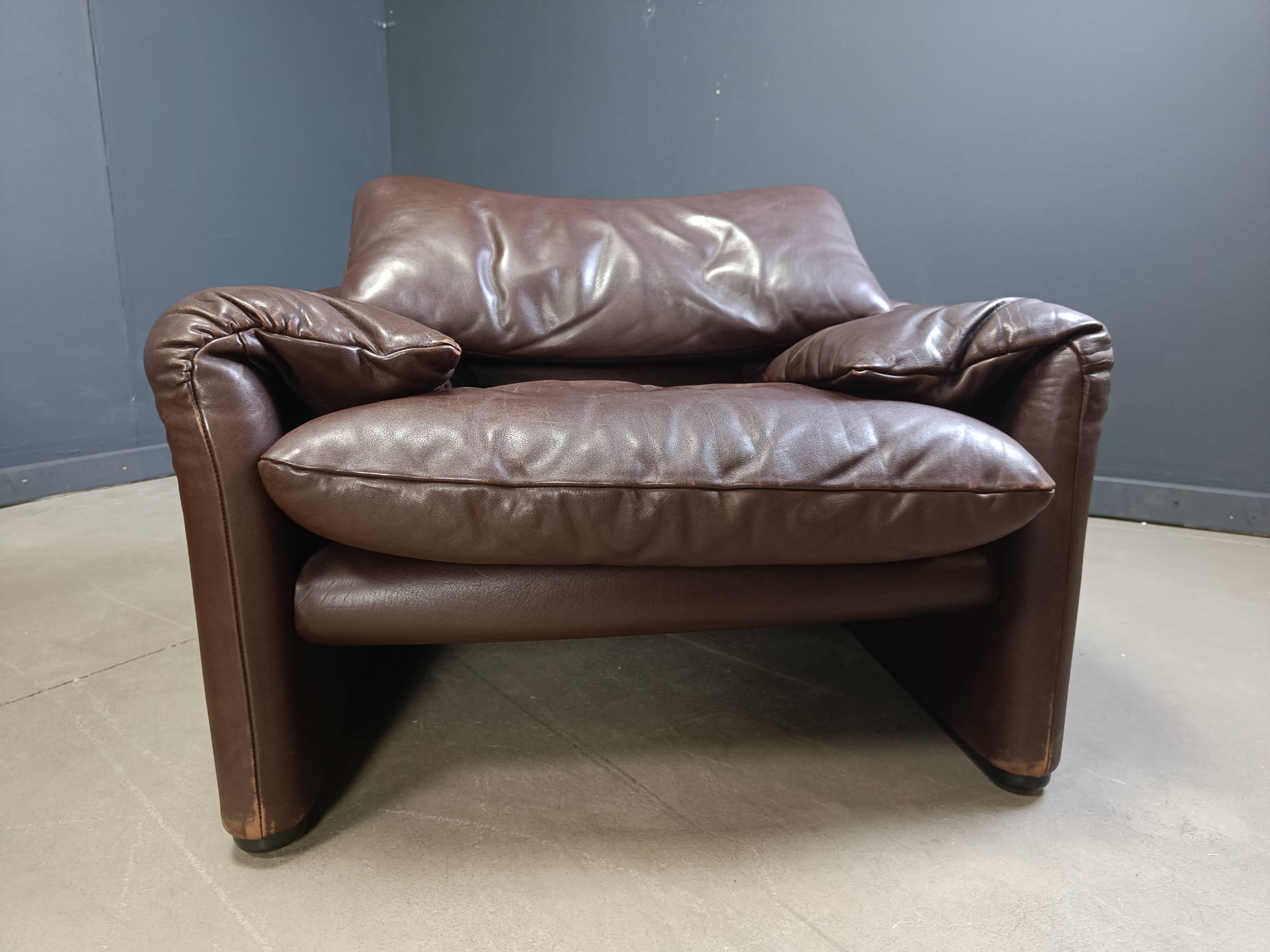 Ensemble de canapés Maralunga en cuir marron vintage, années 1970