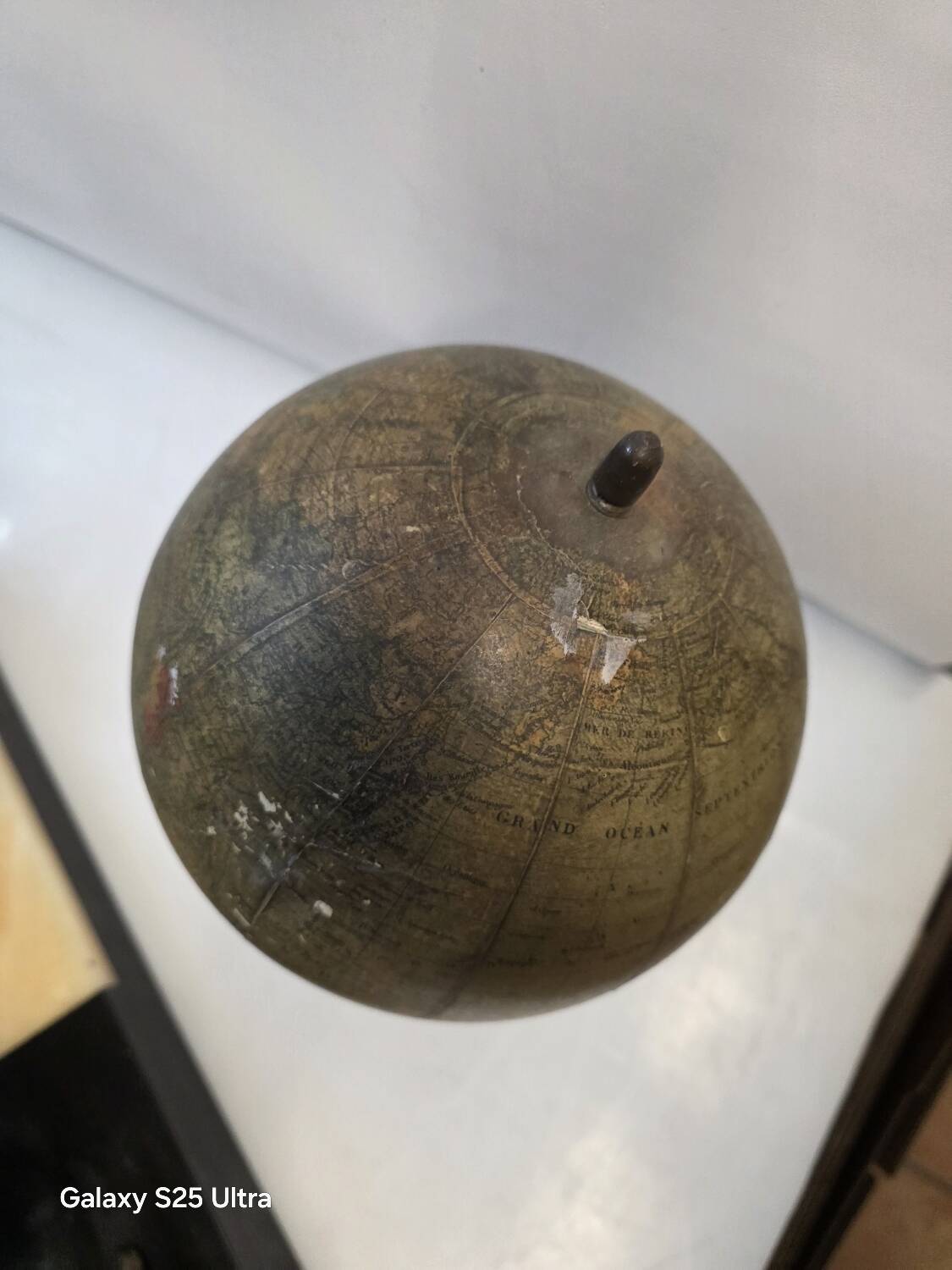 Terrestrial globe napoleon iii, g. thomas