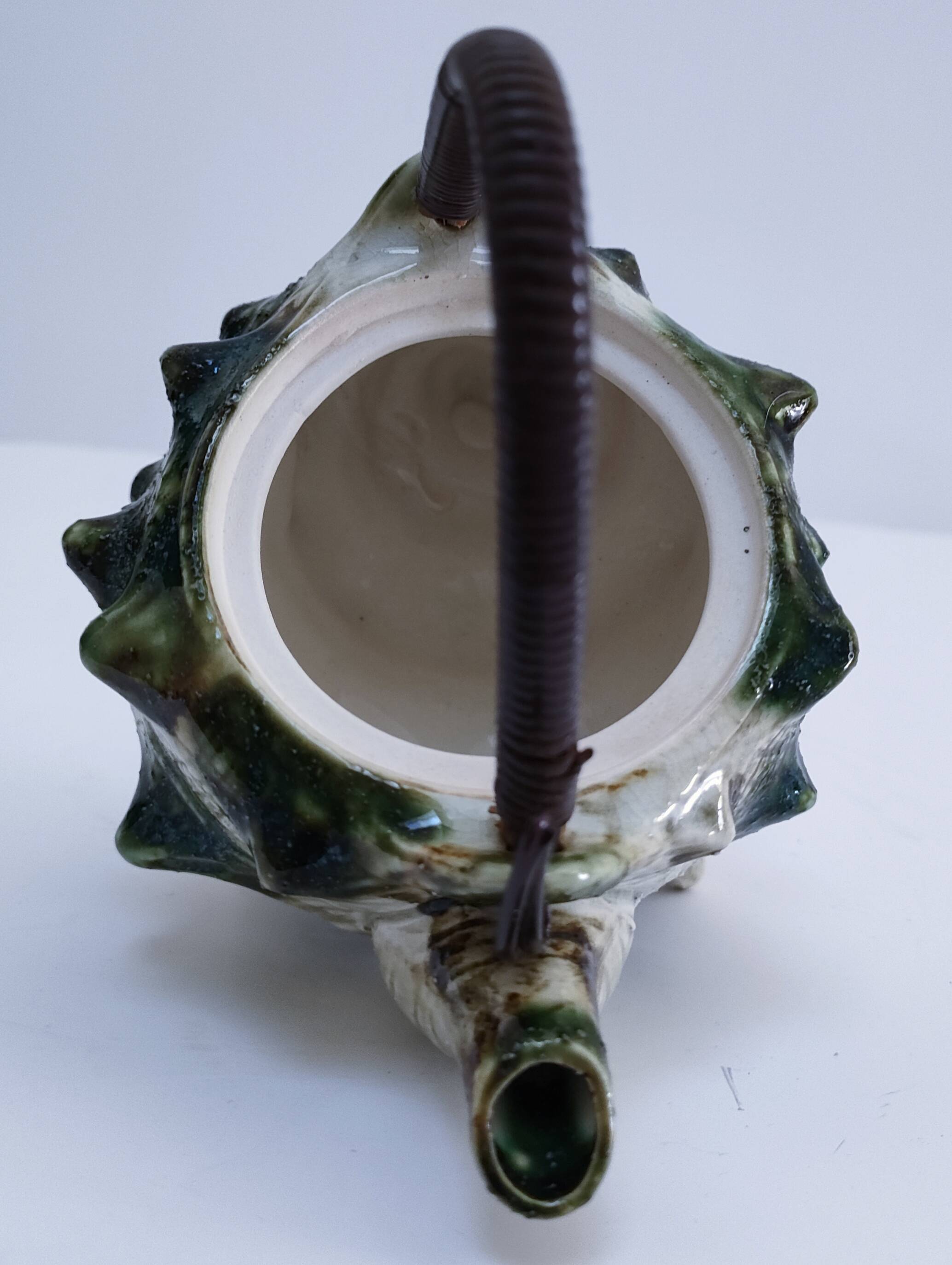 Vintage enamelled earthenware shell decor teapot