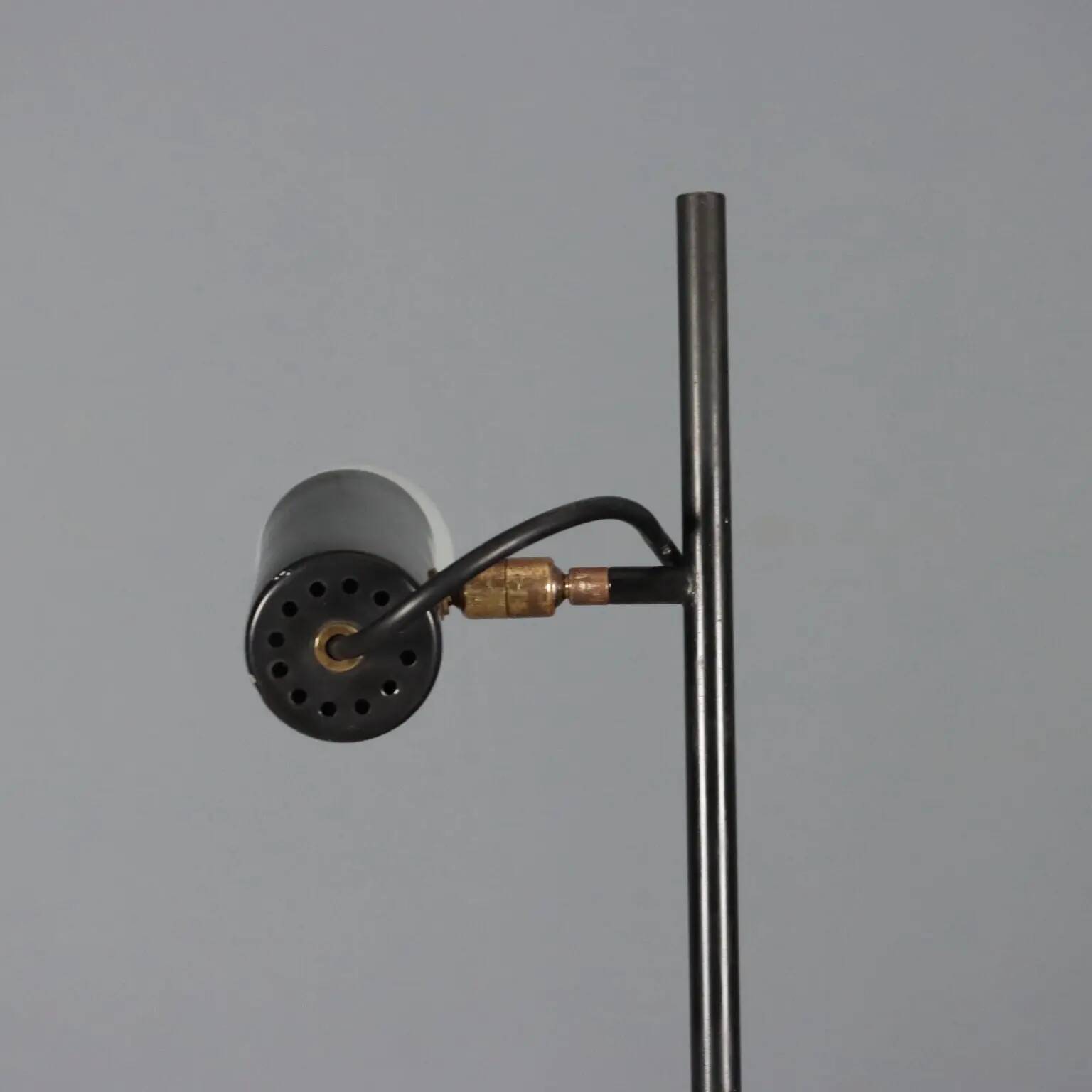 Vintage floor lamp in aluminium and metal, design, Italy, 1960s