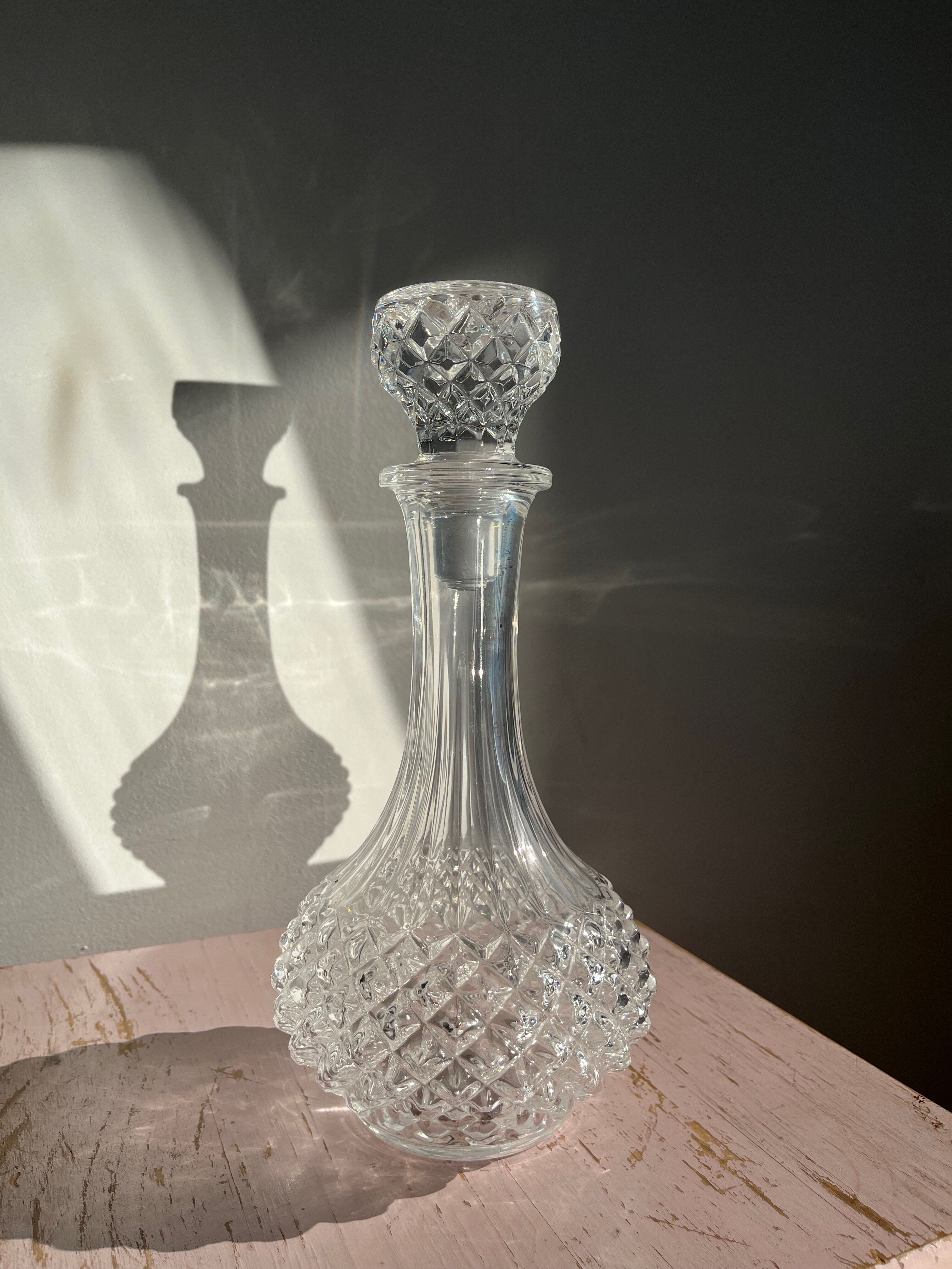 Liquor decanter crystal diamond tips