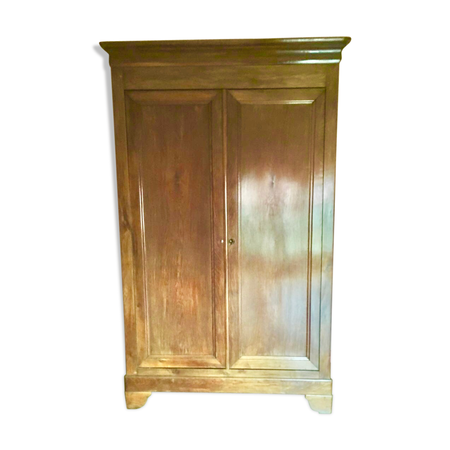 Old wardrobe in solid wood (drowning)