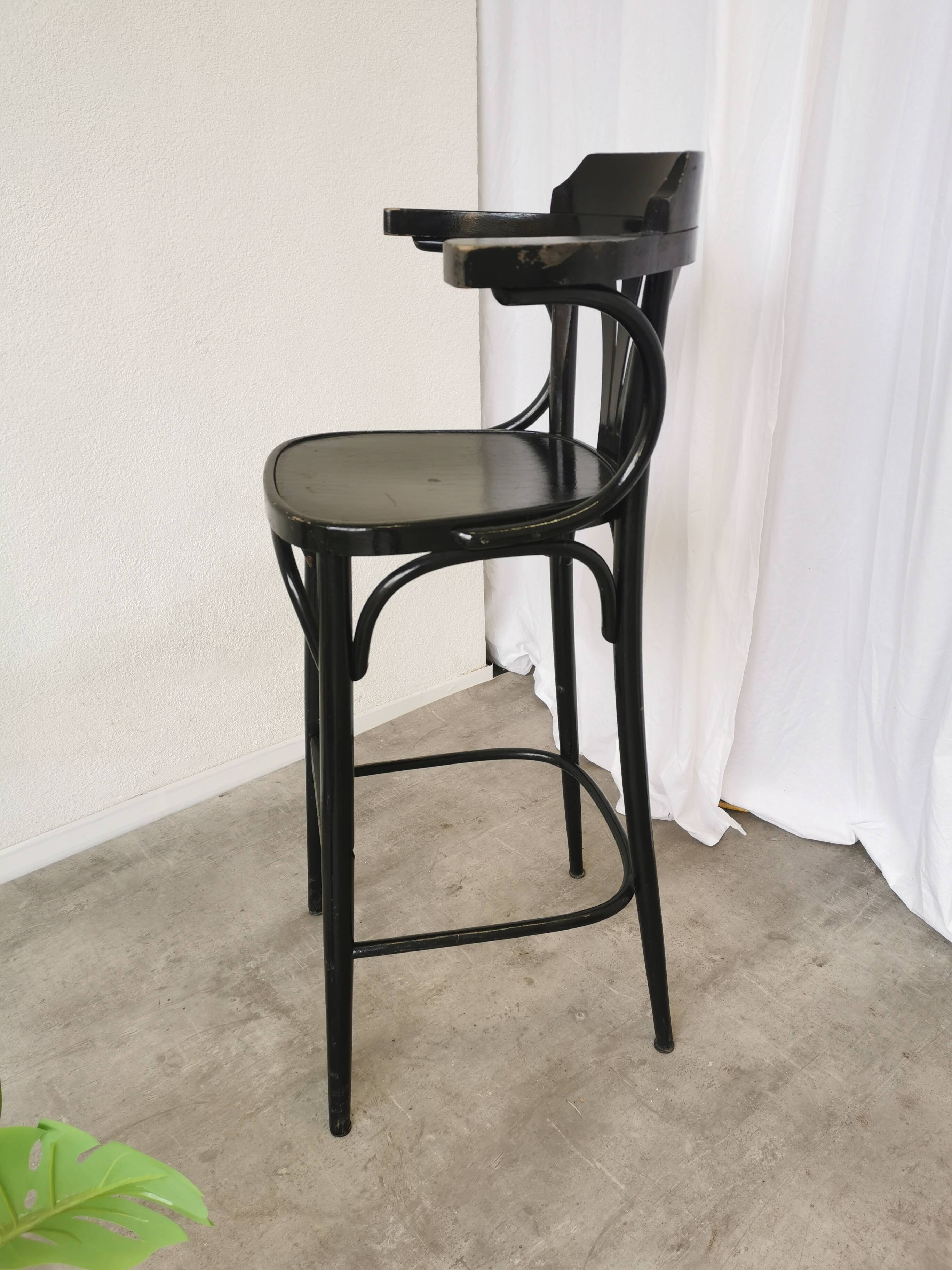 Chaise de bar vintage en bois courbé noir, style Thonet, milieu du XXe siècle (années 1970)