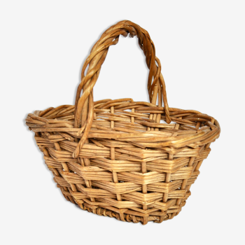 Wicker child basket