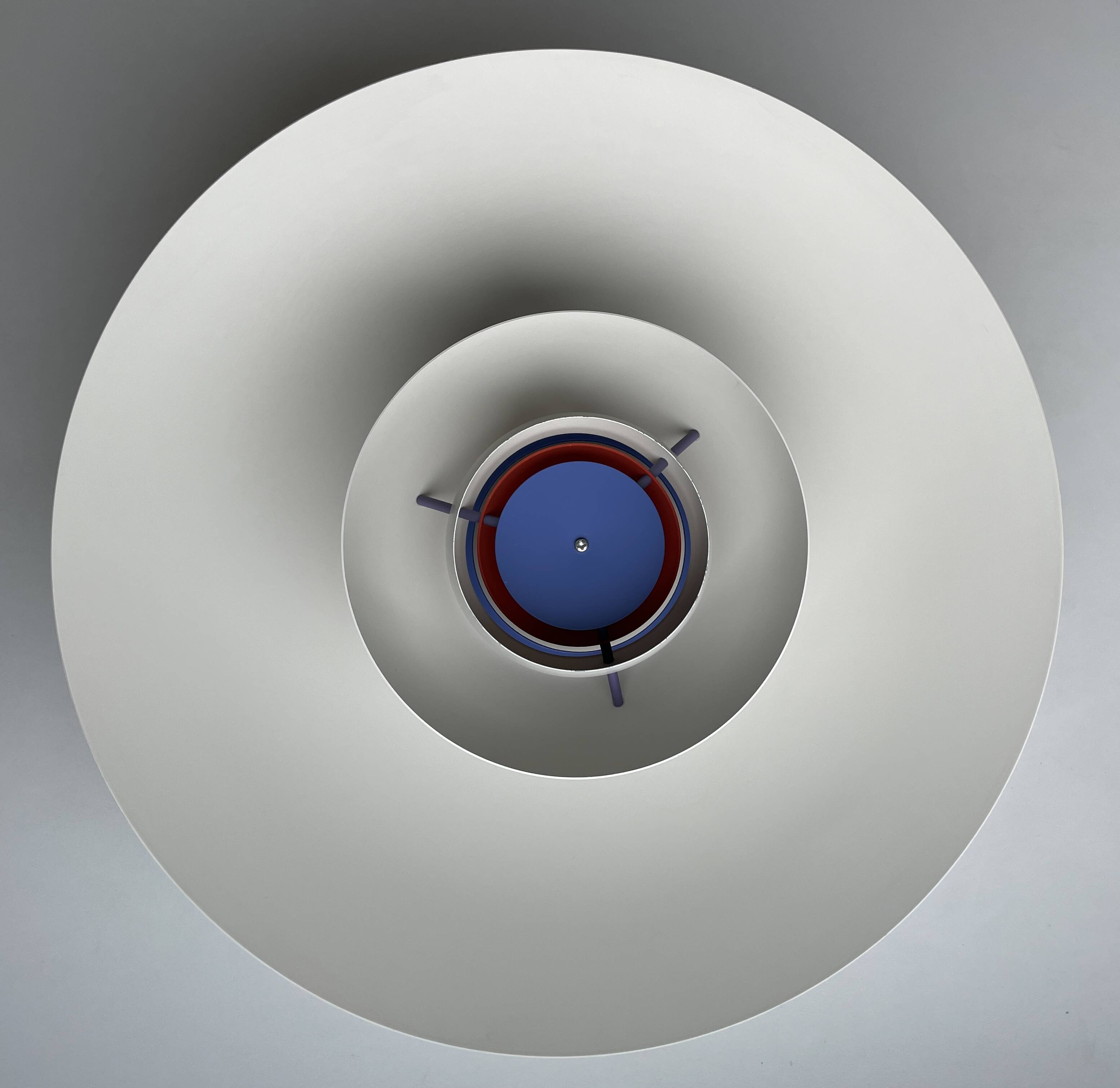 Louis Poulsen PH5 suspension design by Poul Henningsen (Denmark)