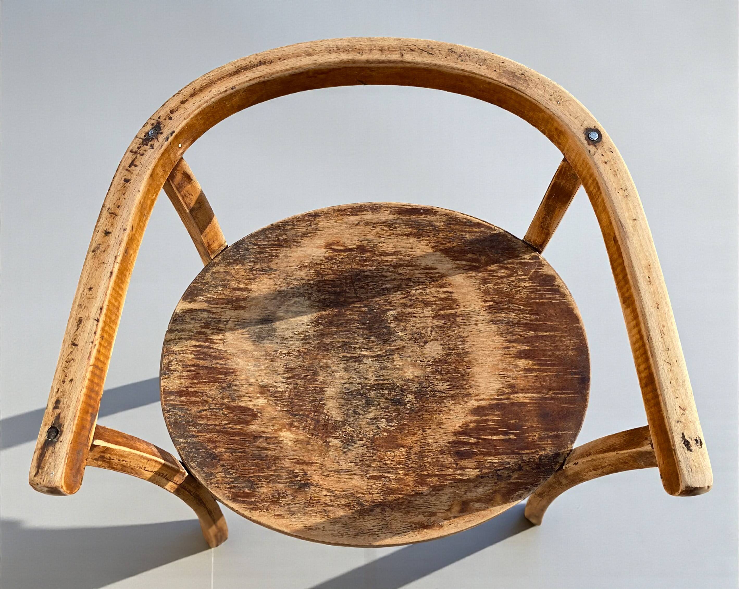 Vintage: Child's chair