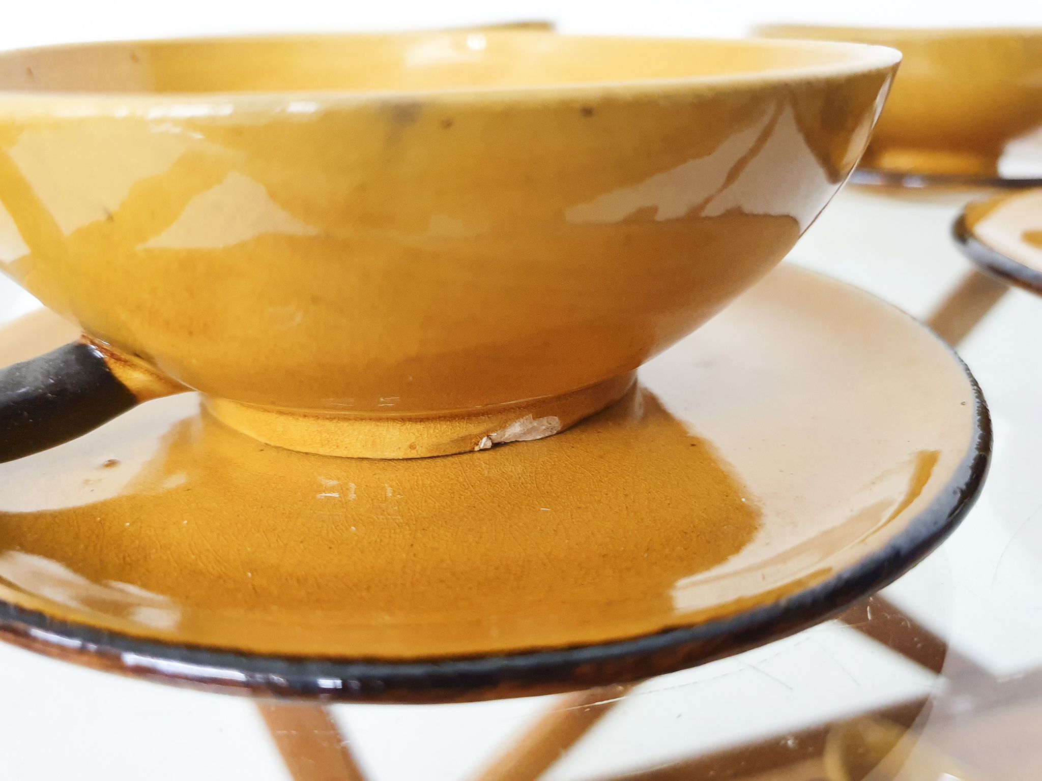 Vaisselle en porcelaine ocre de Roger Mourre pour Dieulefit, France années 1950