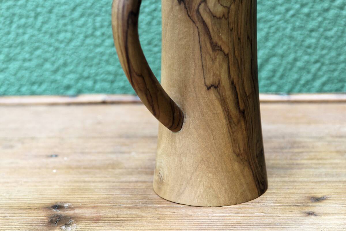 Olive vase