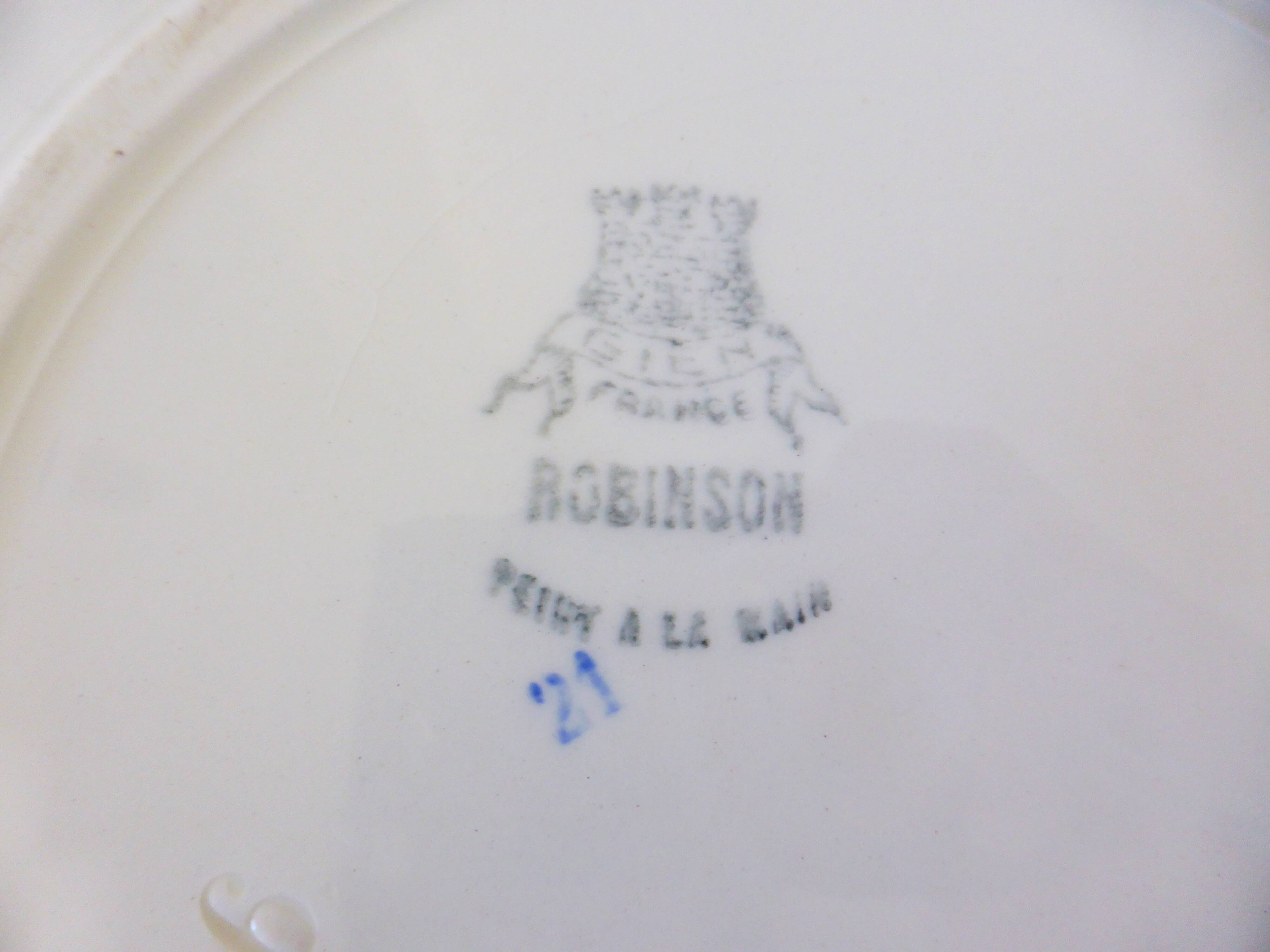 1 vintage hollow round plate from the Gien factory, model Robinson 2106106.