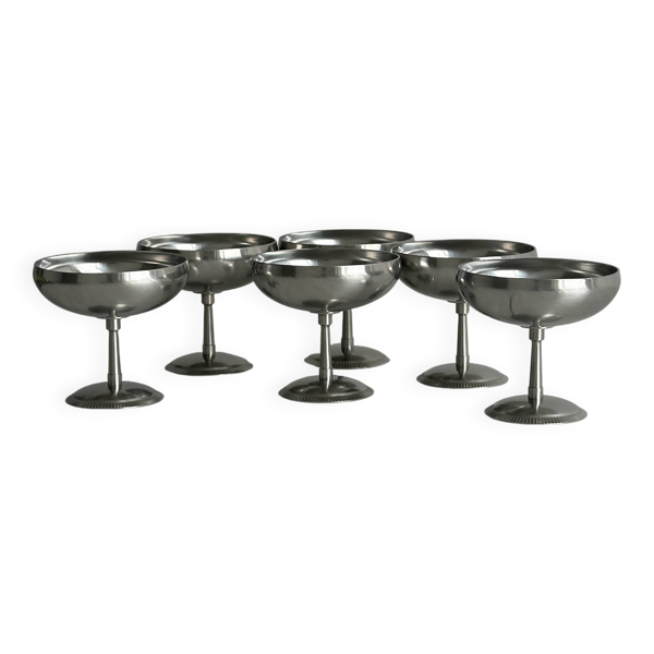 6 coupelles en métal inox 18/10