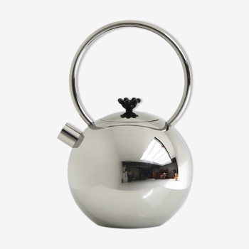 Midcentury modern chrome Teapot from the King Series of Wmf by Matteo Thun 1989