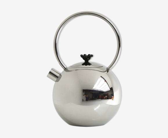 Théière chromée du milieu du siècle de la série King de Wmf par Matteo Thun 1989