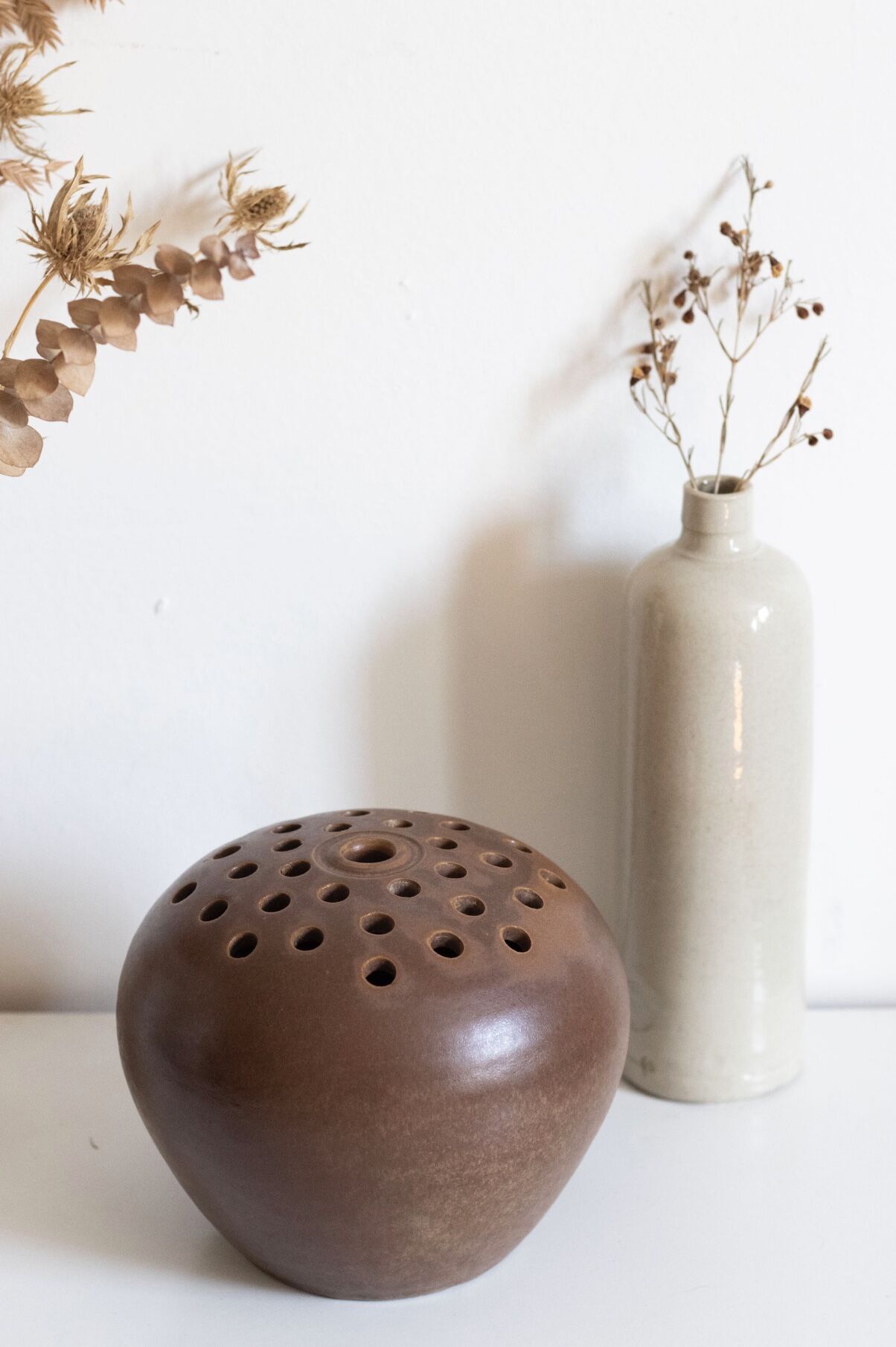 Large sandstone flower spike signed Philippe Aubert