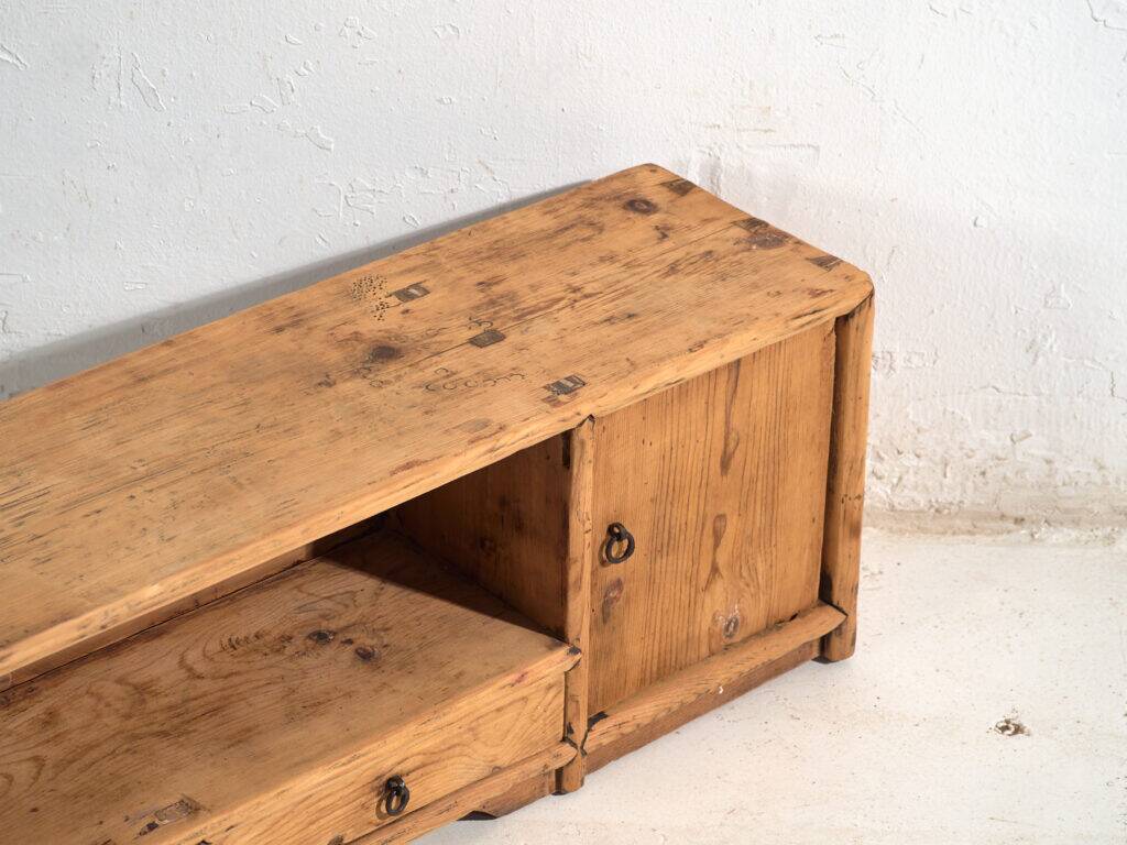 Old pine wood buffet – China, circa 1930
