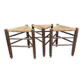 Série de 3 tabourets tripodes bois et paille