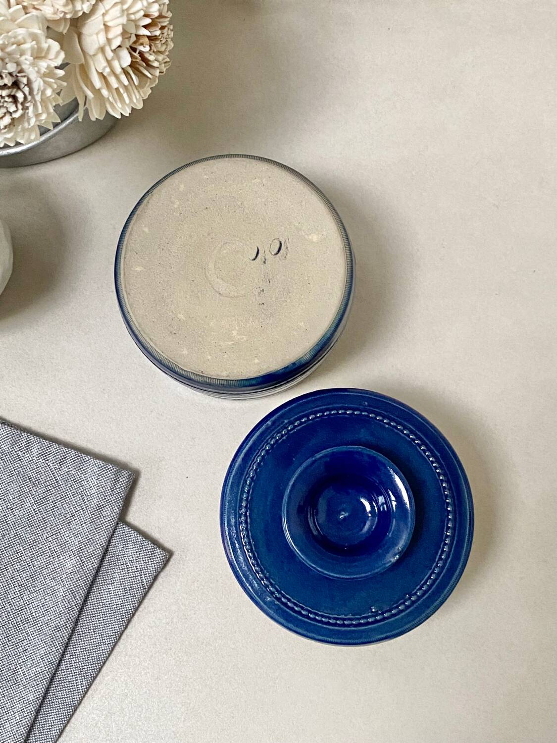 Butter dish