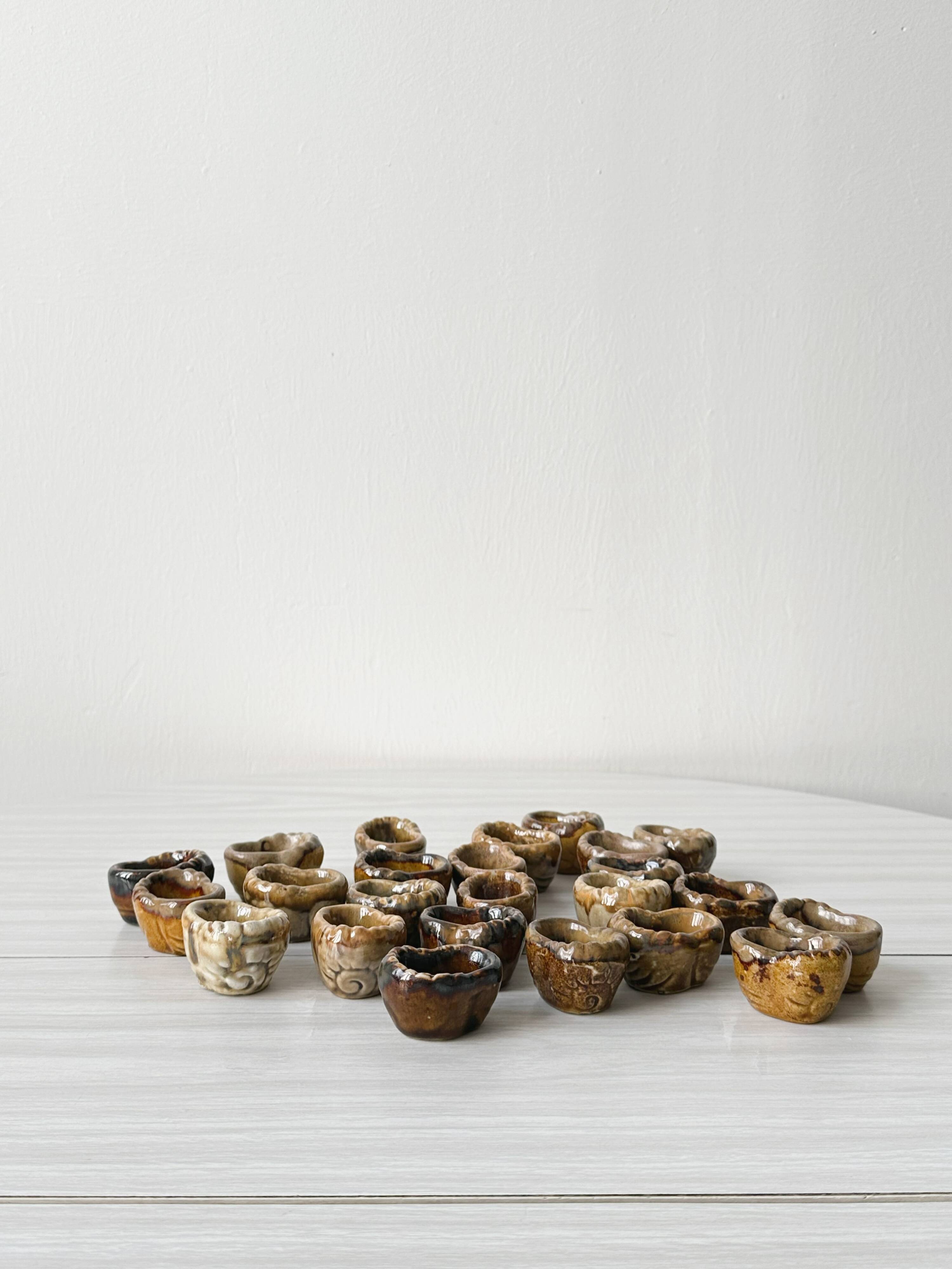 24 flambéed ceramic snail cups