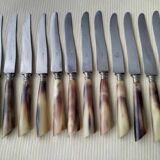 Box of 12 antique cheese or dessert knives in steel and bovine horn