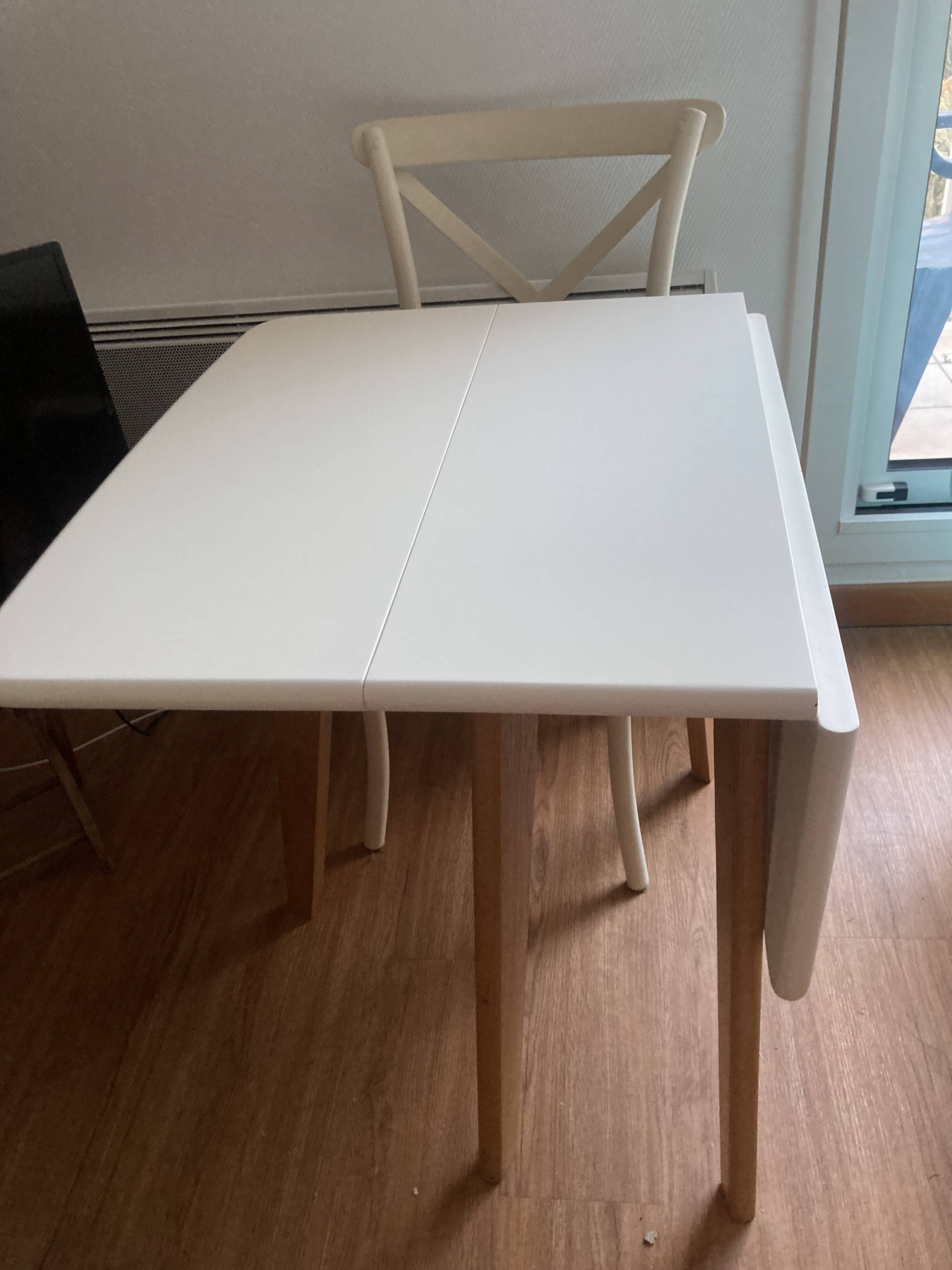 Table and console for the living room, modular dining room made.com