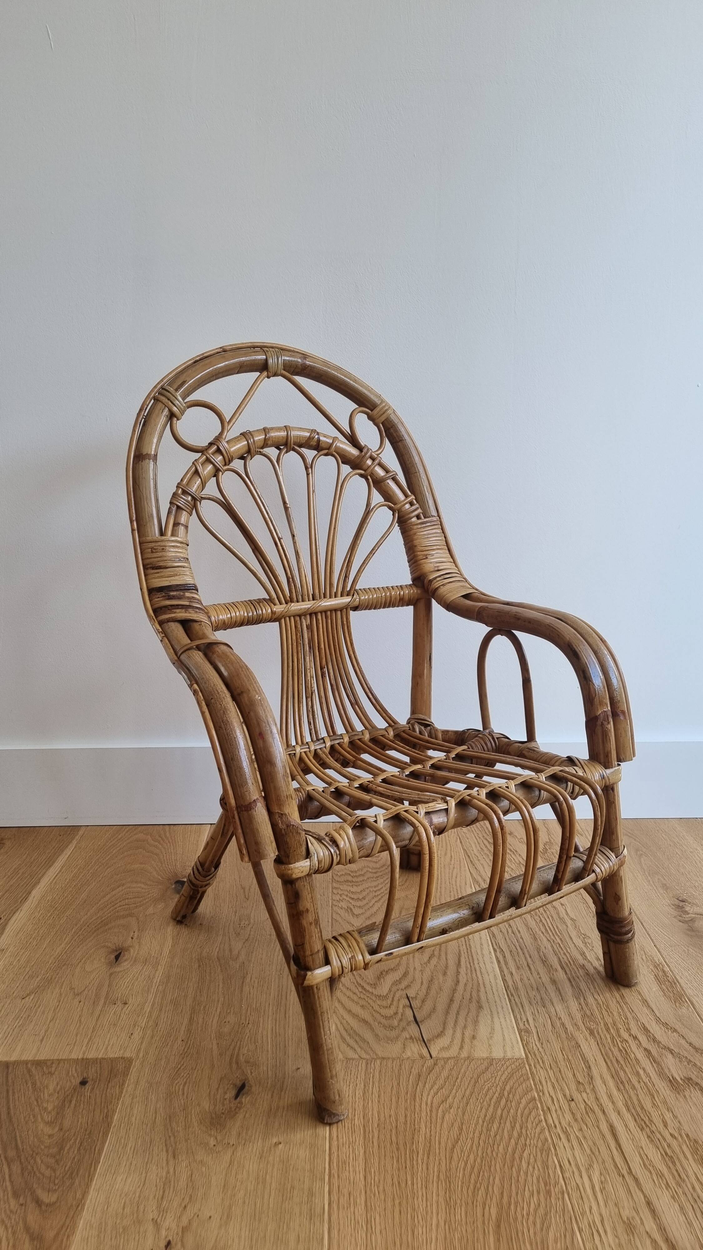 Fauteuil rotin enfant