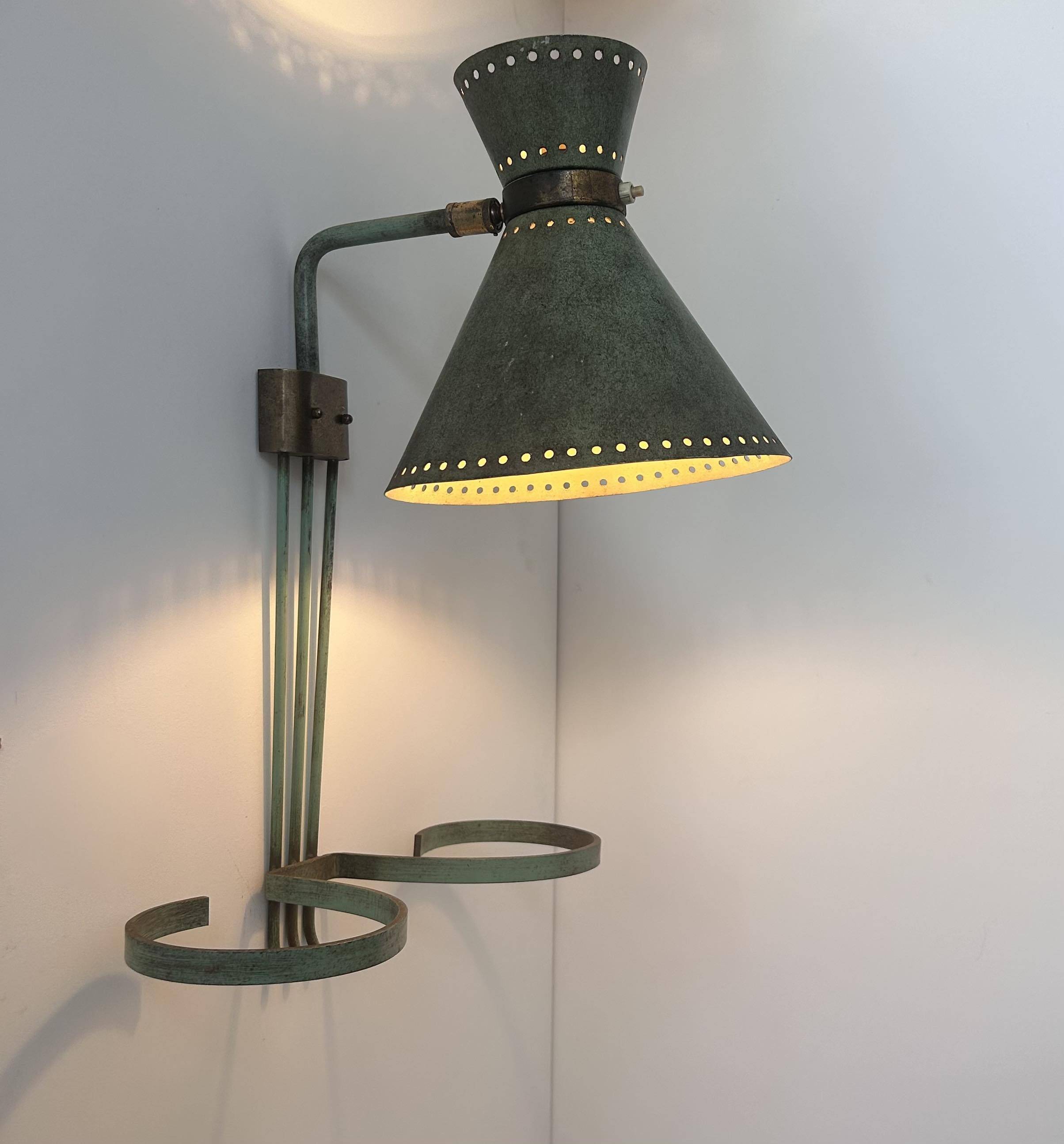 Vintage adjustable wall lamp, brass and patinated green, Italy 1950
