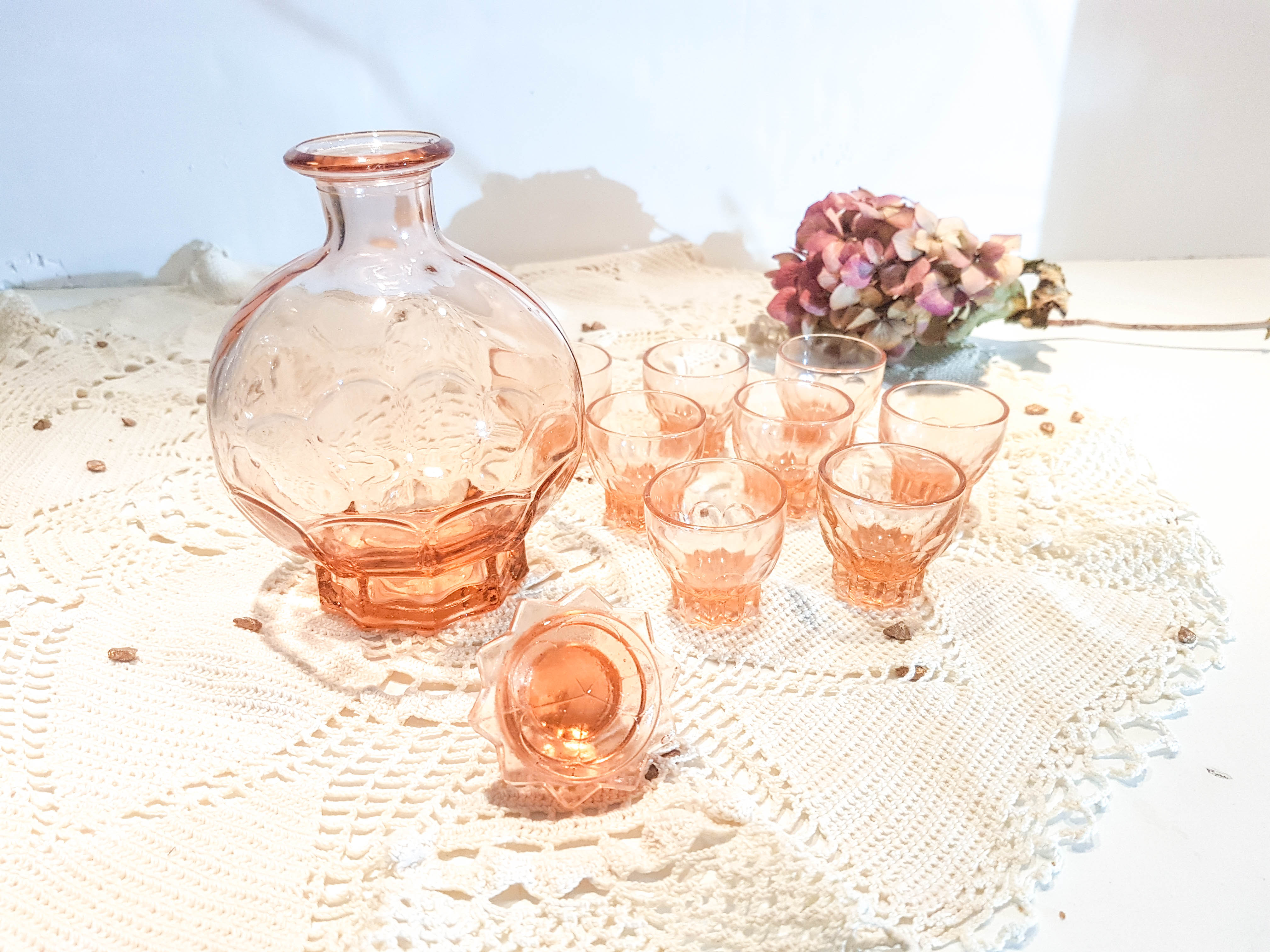 Art Deco-style pink liquor service