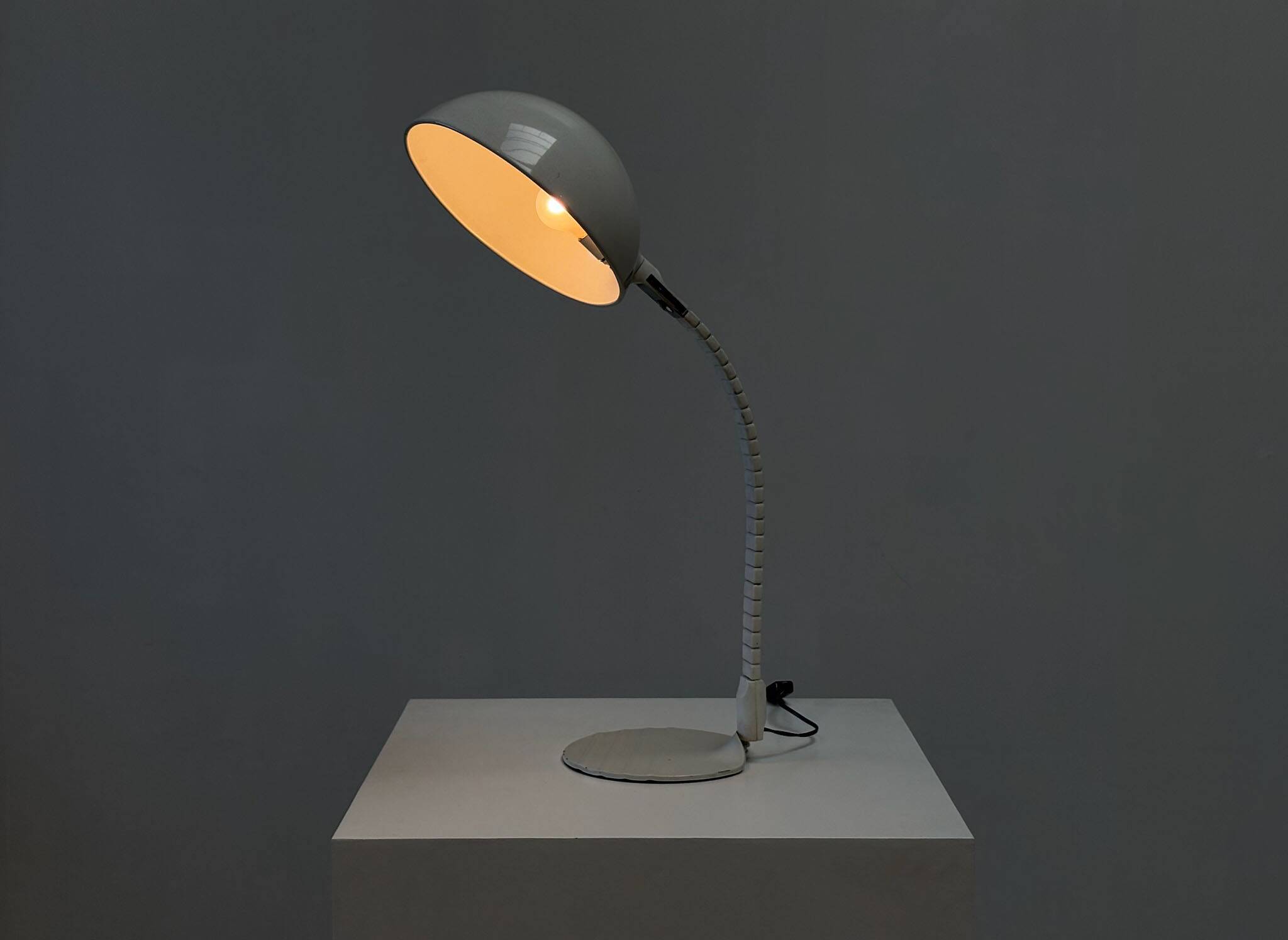 Italian table lamp Flex 660 by Elio Martinelli for Martinelli Luce