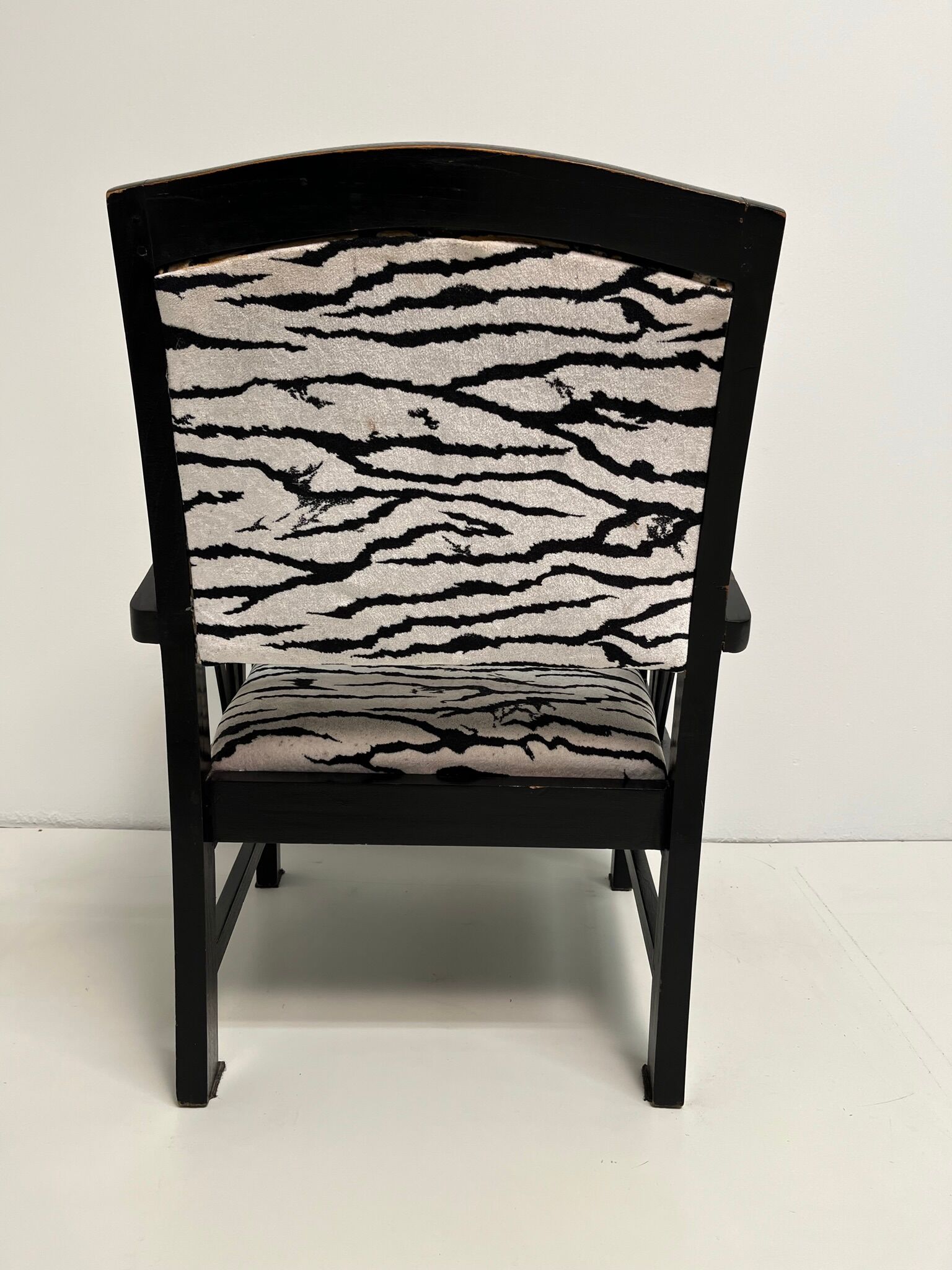 Armchair style Louis XV zebra