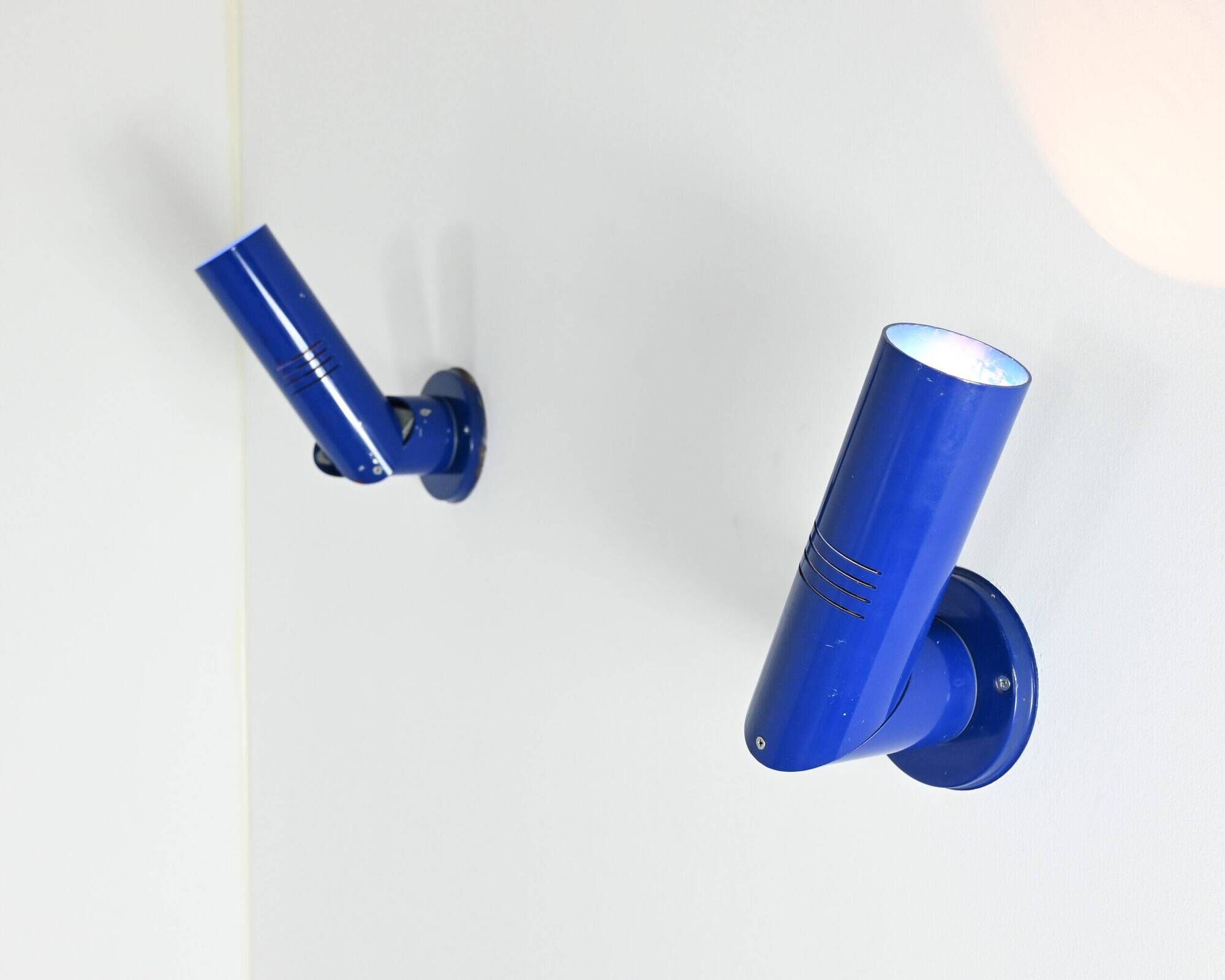 Pair of articulated wall lights, Goffredo Regianni. Italy c. 1960.