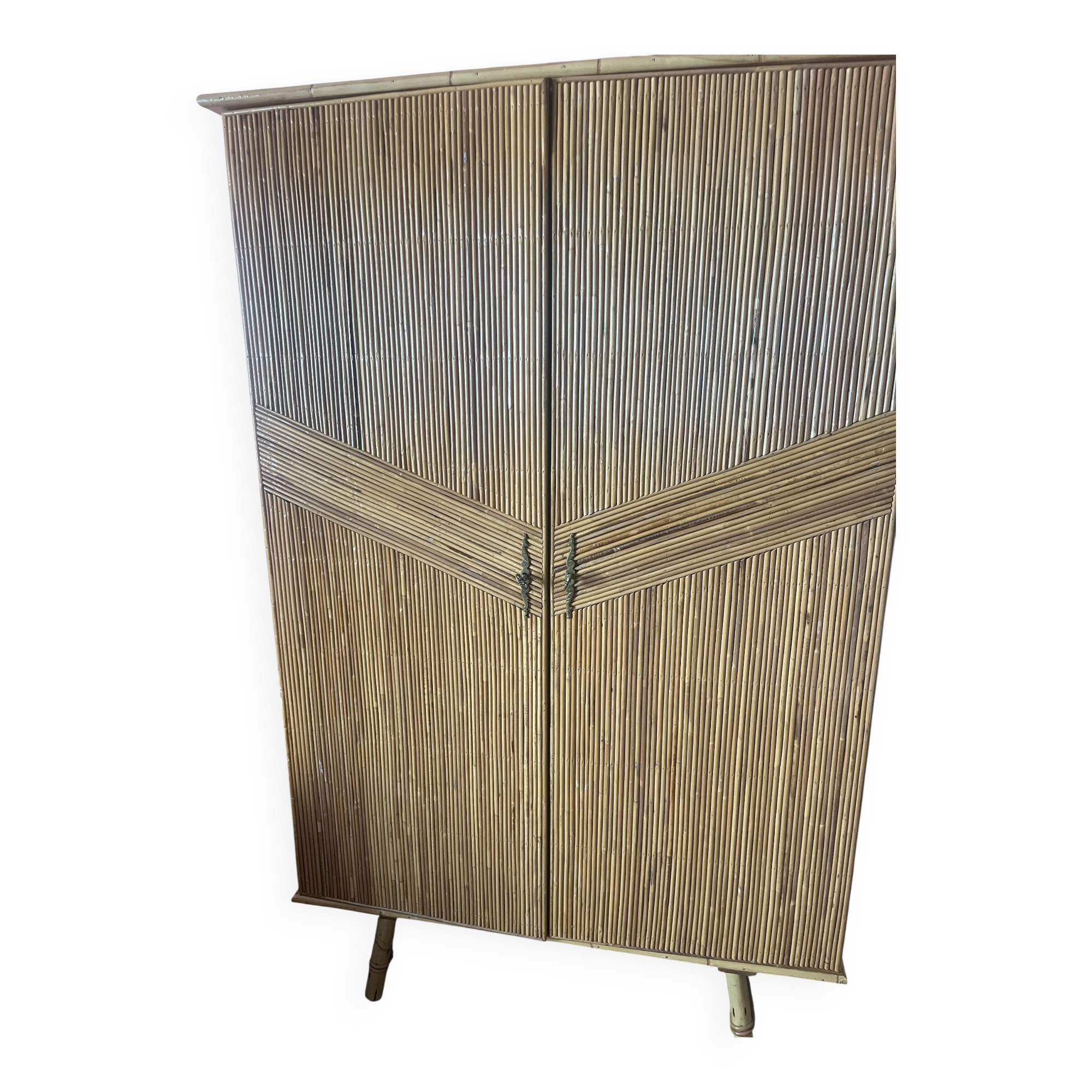 Armoire en bambou