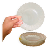 Duralex dessert plates in the shape of a daisy flower, transparent glass