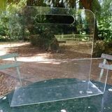Plexiglas magazines rack