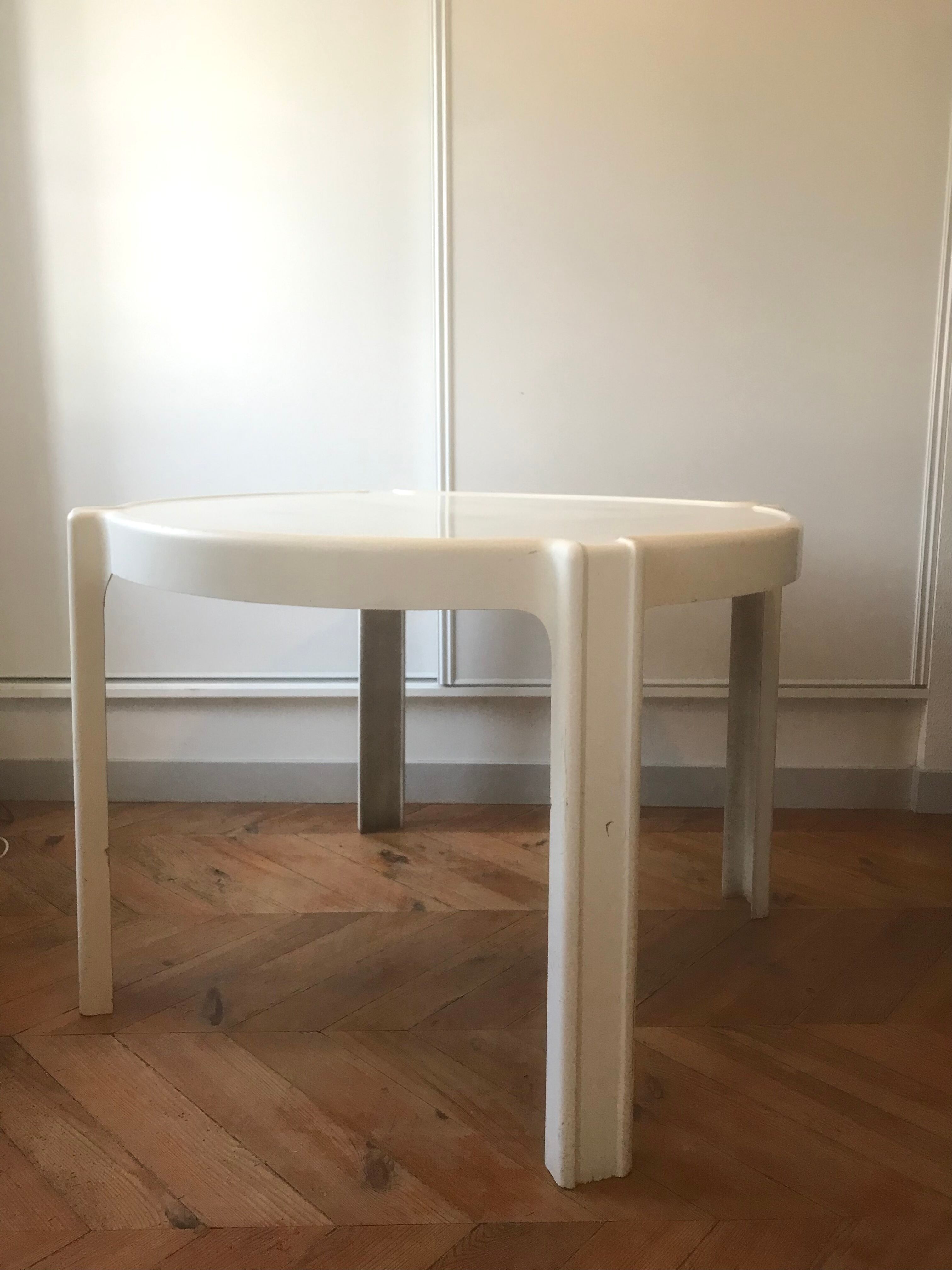 Table Marc Berthier round Space age 1970