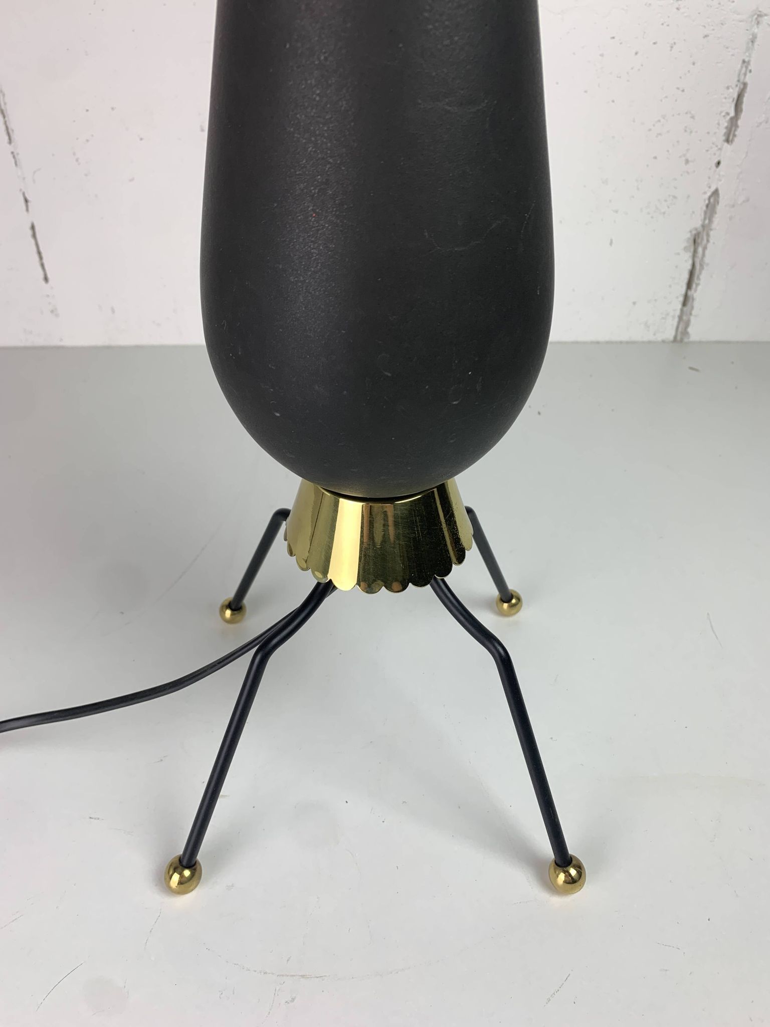 Grande lampe de table en laiton de style Stilnovo Spoutnik du milieu du siècle, États-Unis, années 1950