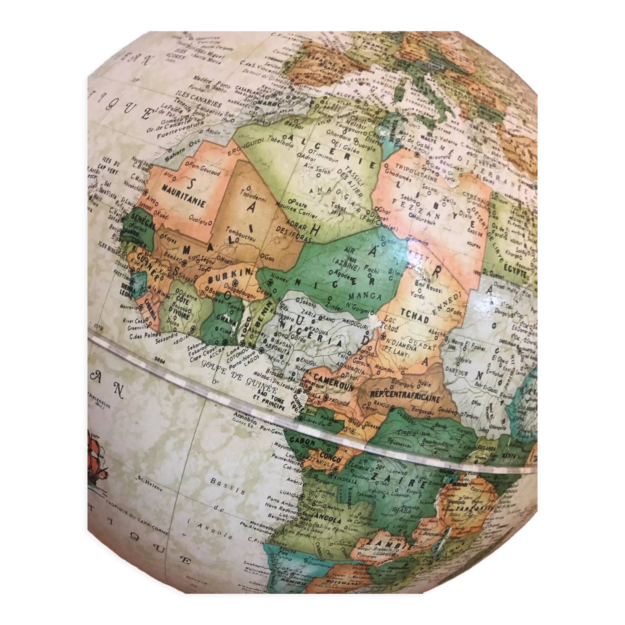 Vintage luminous globe