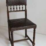 Ensemble de 3 chaises Renaissance en chêne et cuir gaufré, 19ème siècle, Belgique