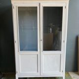 Parisian wardrobe cream showcase