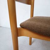 6 chaises Hiller, 1980