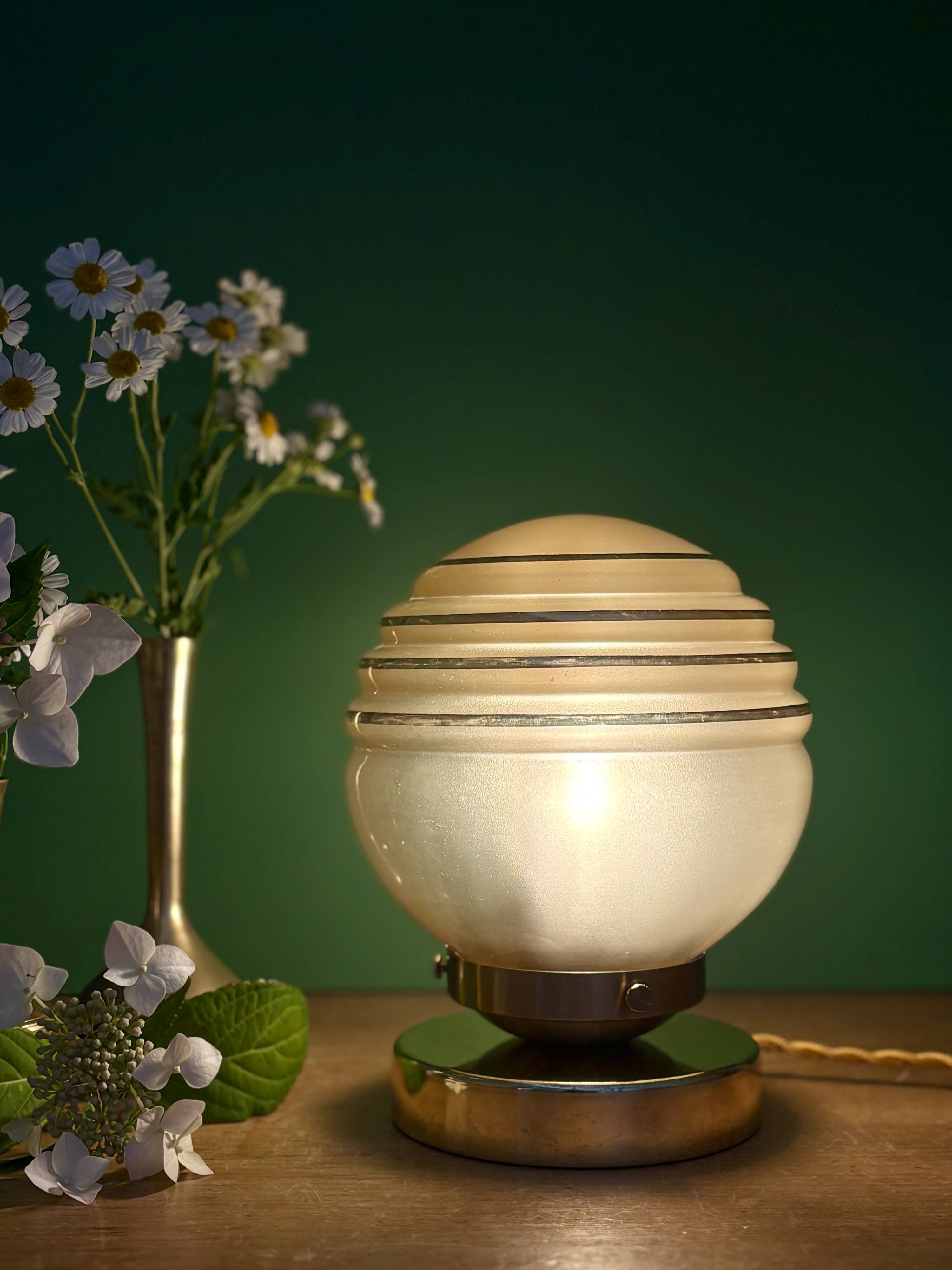 Vintage yellow and gold glass globe table lamp