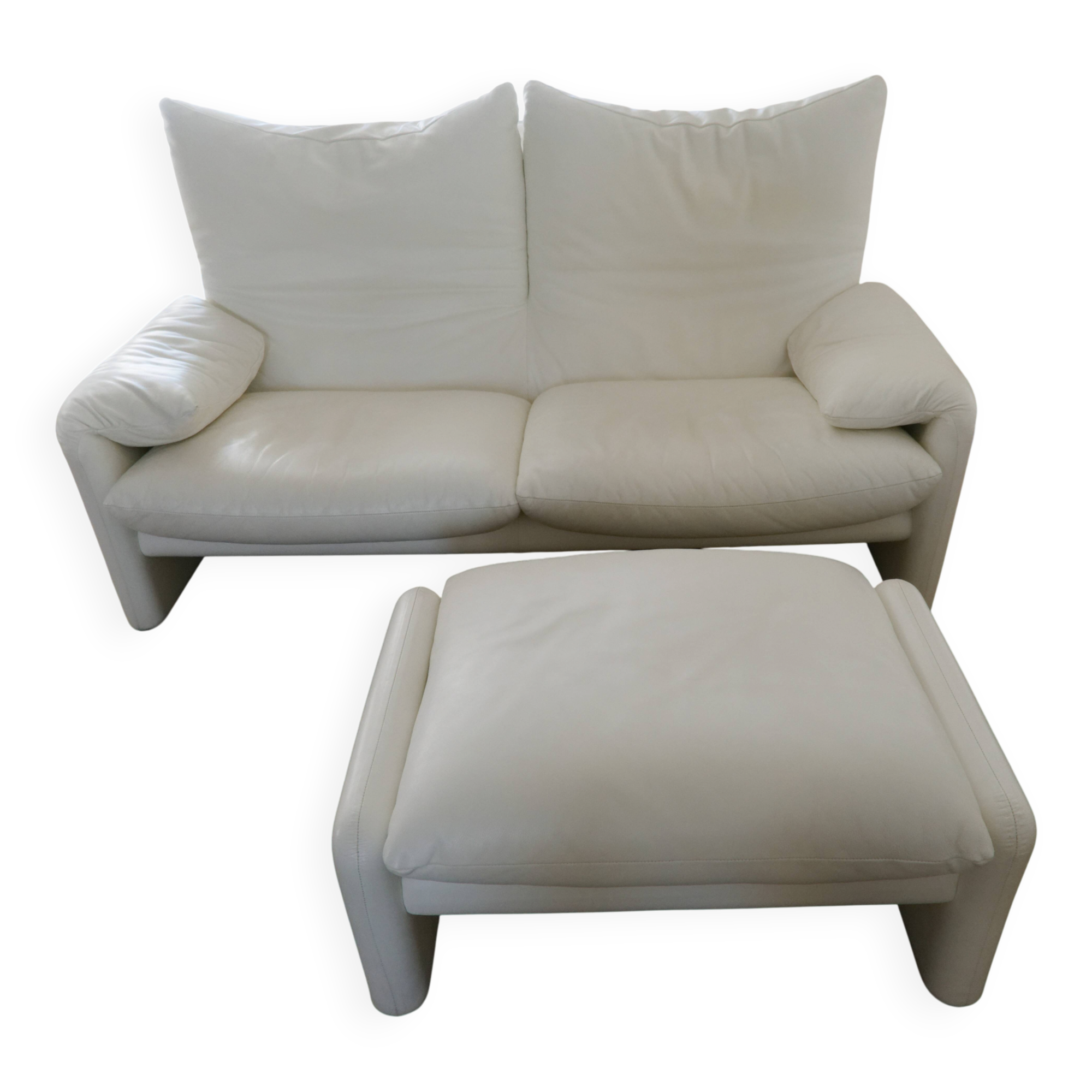Cassina sofa model maralunga in white leather - 2-seater - with pouf