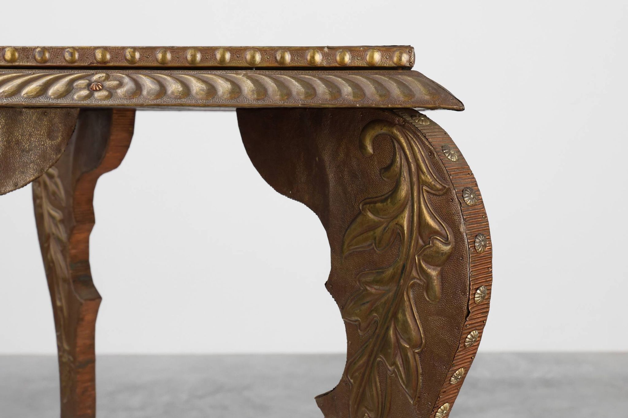 Arts & Crafts side table in oak and copper, United Kingdom ca. 1910