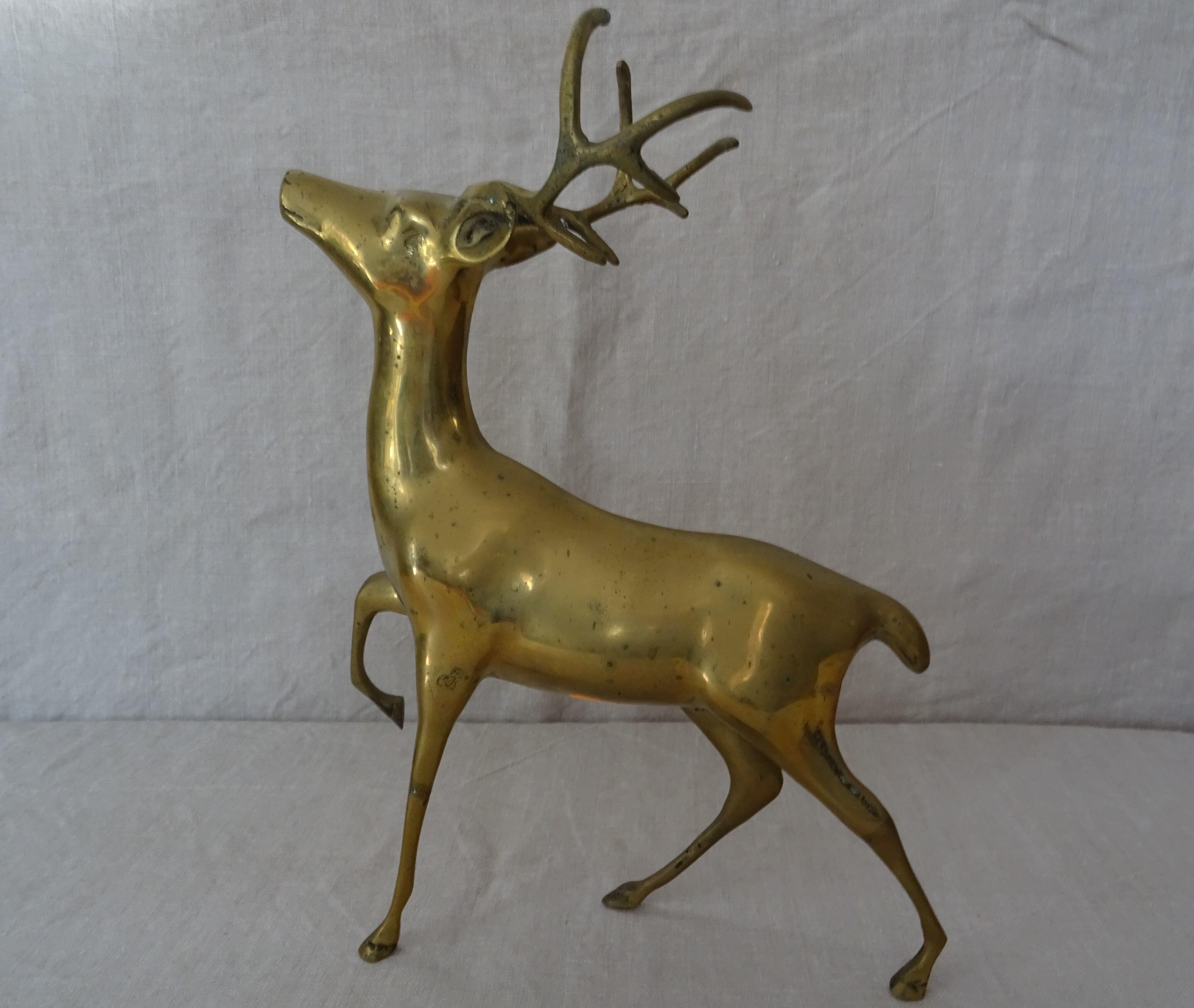 Animal brass royal deer