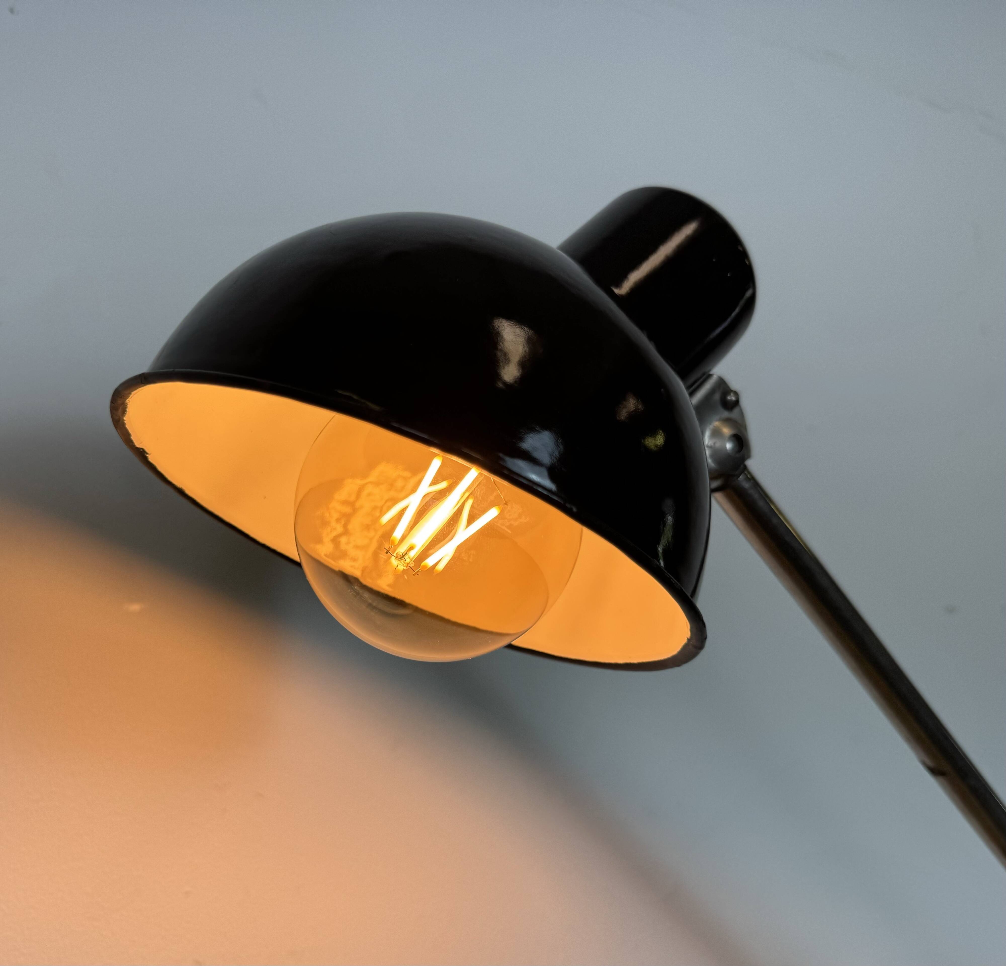 Industrial Workshop Black Enamel Desk Lamp, 1950s