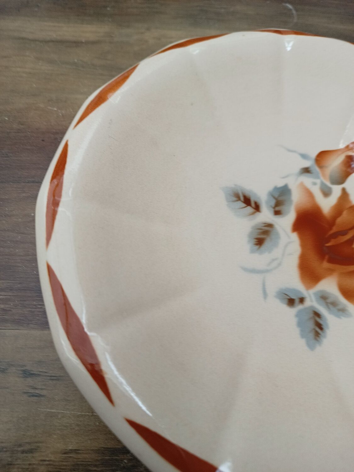 Round dish digoin Sarreguemines France
